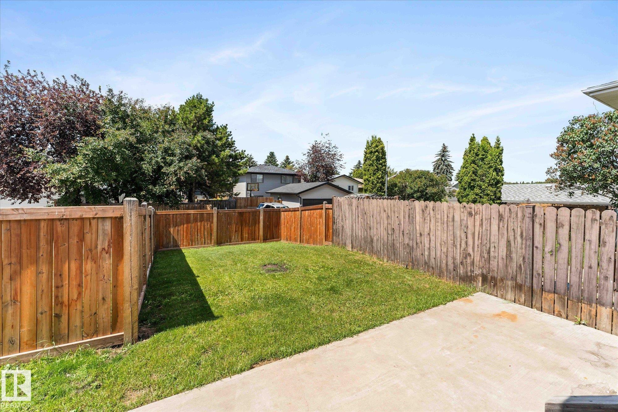 Photo 38 at 33 Westglen Crescent, West Grove, Spruce Grove
