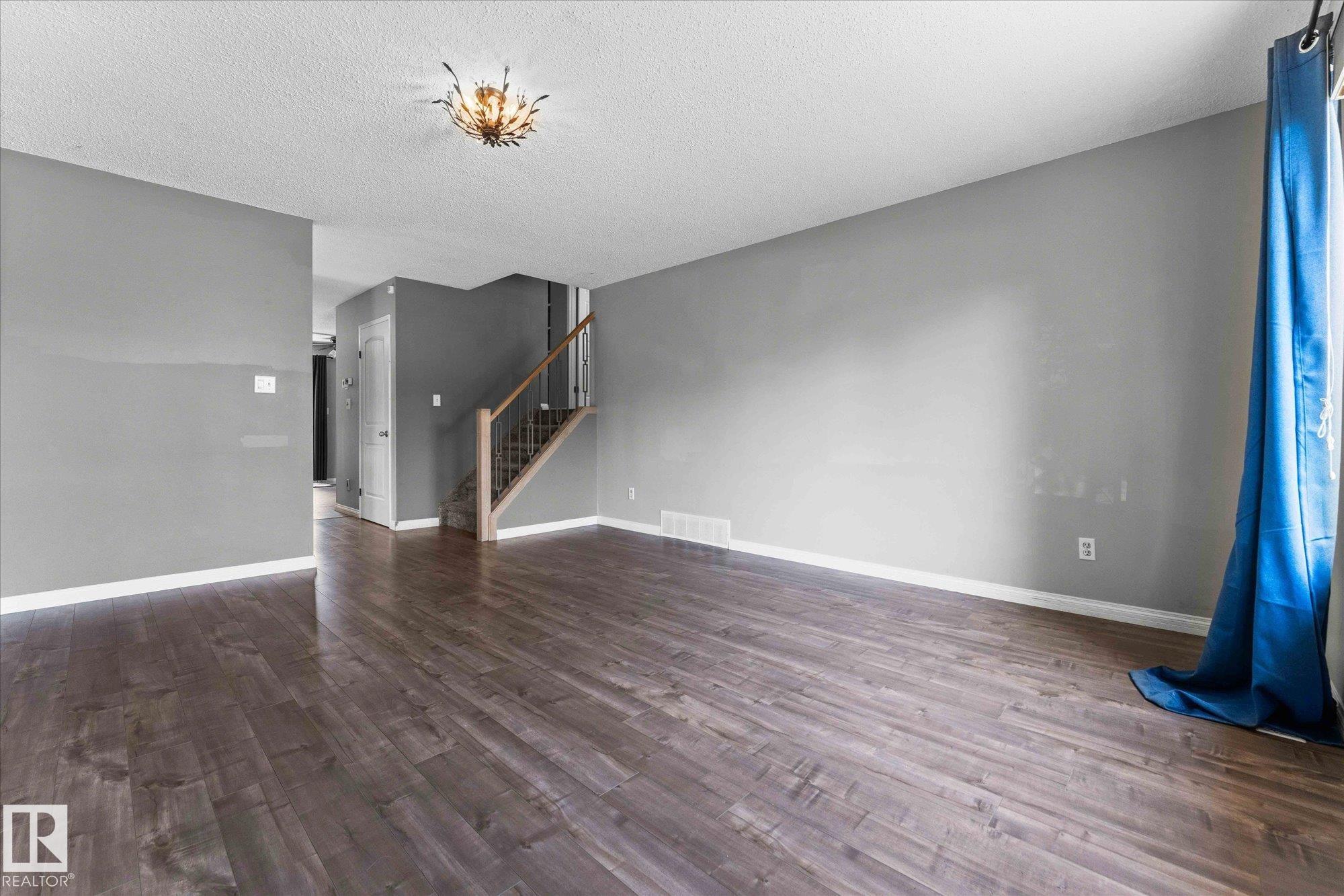 Photo 9 at 33 Westglen Crescent, West Grove, Spruce Grove