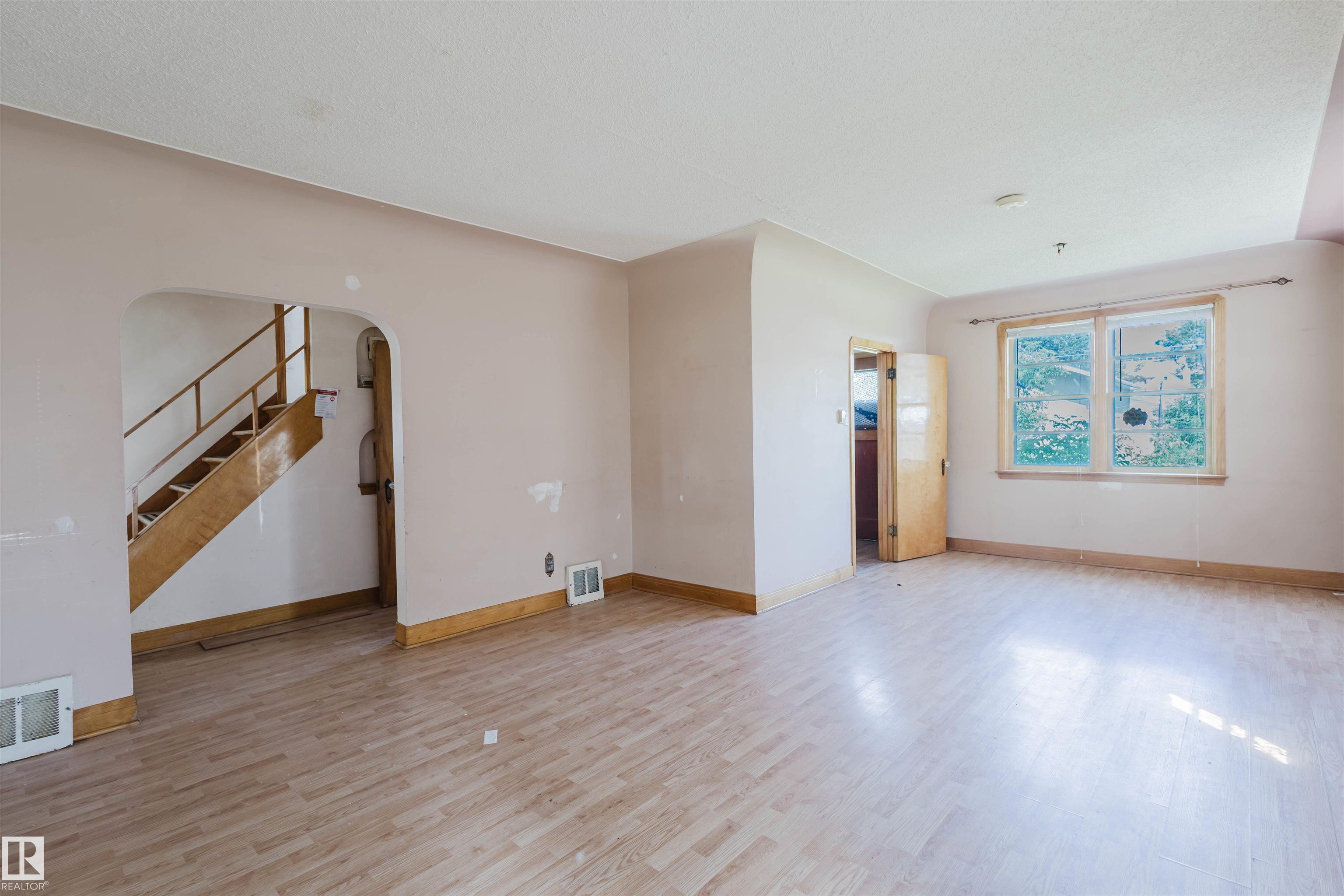 Photo 6 at 10827 111 Street NW, Queen Mary Park, Edmonton