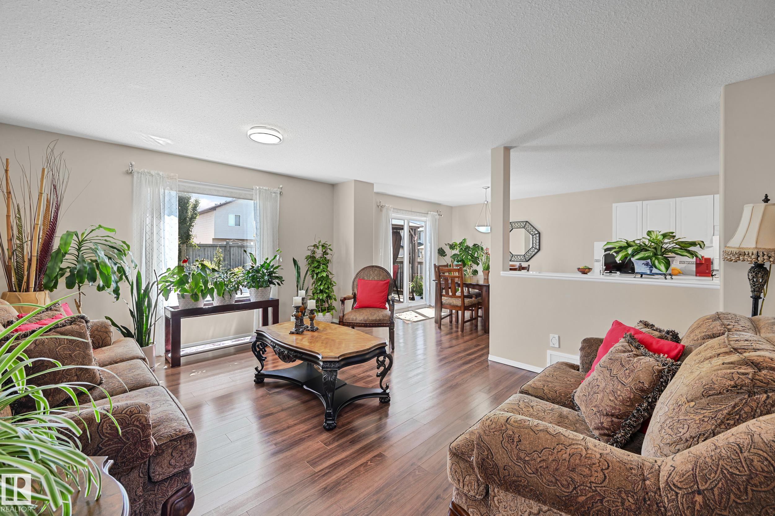 Photo 4 at 3371 25 Avenue NW, Silver Berry, Edmonton
