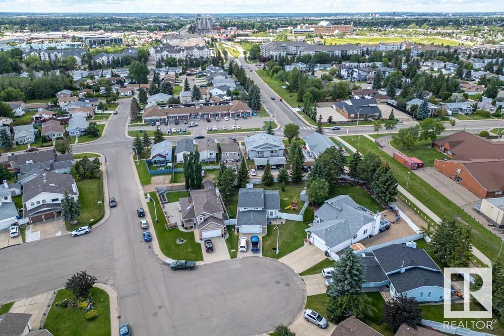 http://cdnparap120.paragonrels.com/ParagonImages/Property/p12/RAE/225359765/44/0/0/f7db51d1bce8b82a5e5178d15cfba779/1/acc508886921a2ae325a43ceeea7ed38/225359765-5f45a42f-9b81-4149-9be8-5c4904641797.JPG