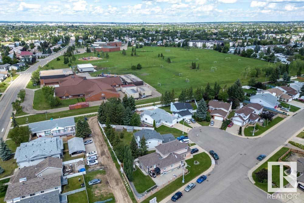 http://cdnparap120.paragonrels.com/ParagonImages/Property/p12/RAE/225359765/47/0/0/81dbc393f961a4e86f503c764fd308f0/1/acc508886921a2ae325a43ceeea7ed38/225359765-7ee3c31c-6ceb-4286-8055-1045dd46dab9.JPG
