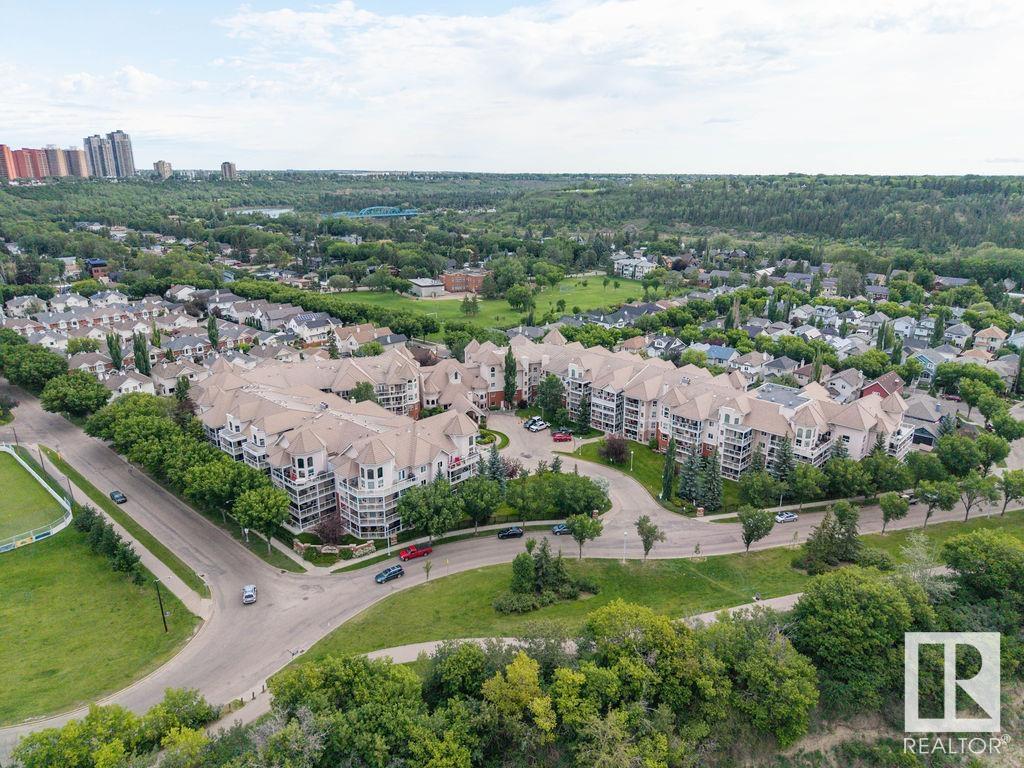 http://cdnparap120.paragonrels.com/ParagonImages/Property/p12/RAE/225359869/55/0/0/bab2a2b6f9b16818a500e2701982ef42/1/b1bbfd776421afb539551b5bf1353ab9/225359869-af3d5b43-f989-4f92-bc93-44f4b579326a.JPG