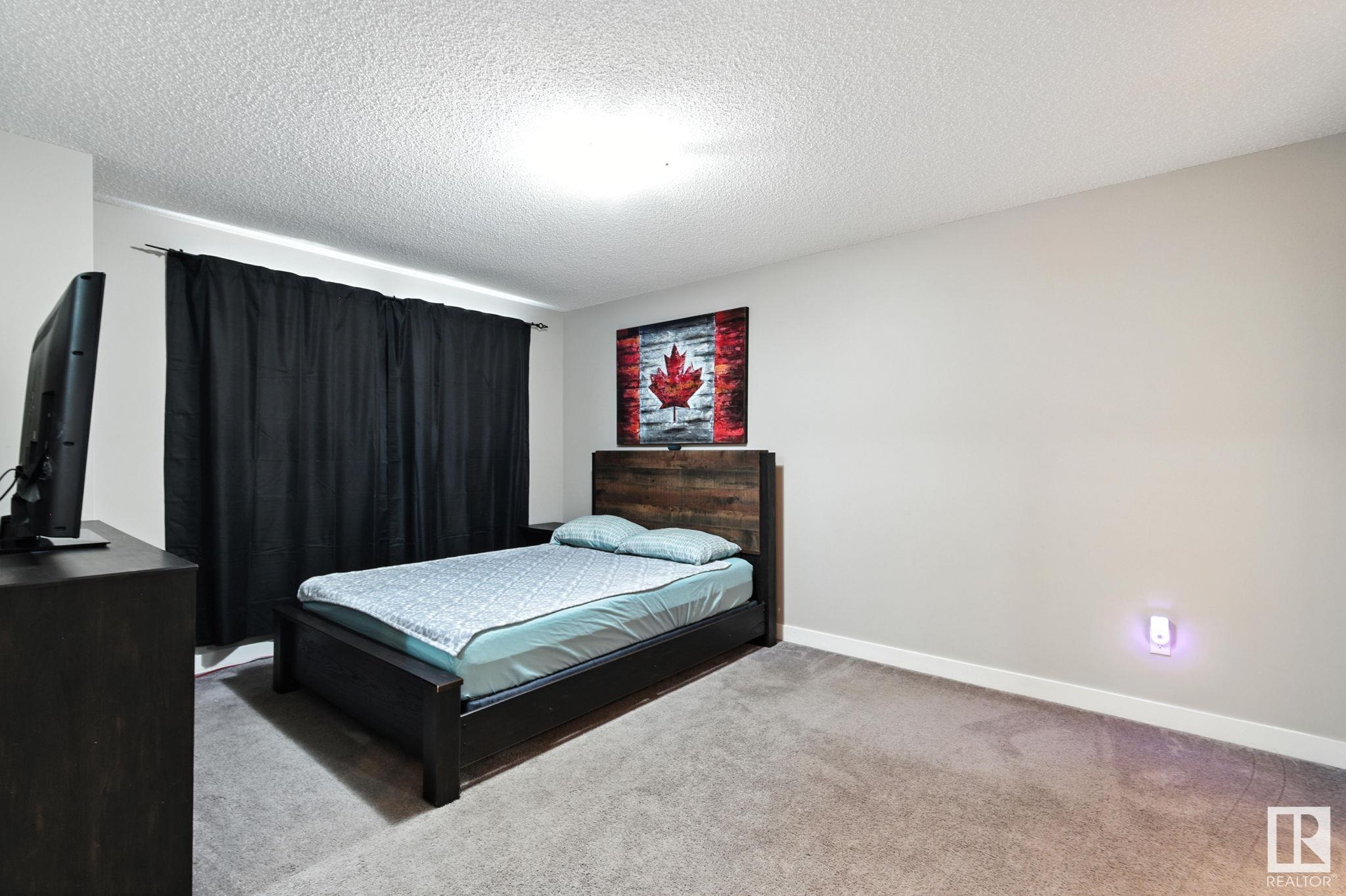 http://cdnparap120.paragonrels.com/ParagonImages/Property/p12/RAE/225359930/22/0/0/78d8a79c6bf80c776e64e20ccdca6273/1/95c2aa02b6af73dc4a6ceefbf1eb362b/225359930-793a4cbf-991c-4c01-b4fc-cc2d26104834.JPG