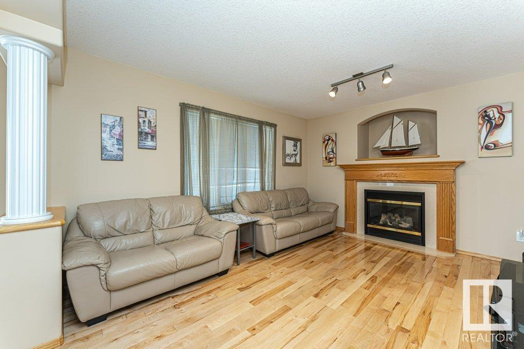 http://cdnparap120.paragonrels.com/ParagonImages/Property/p12/RAE/225359935/24/0/0/a7007dcaa685cf896eb09e26a020ae84/1/3eca5214f7113760ef12e800b148fb05/225359935-f4eb5d80-9556-4055-9df7-cea3f56184a7.JPG