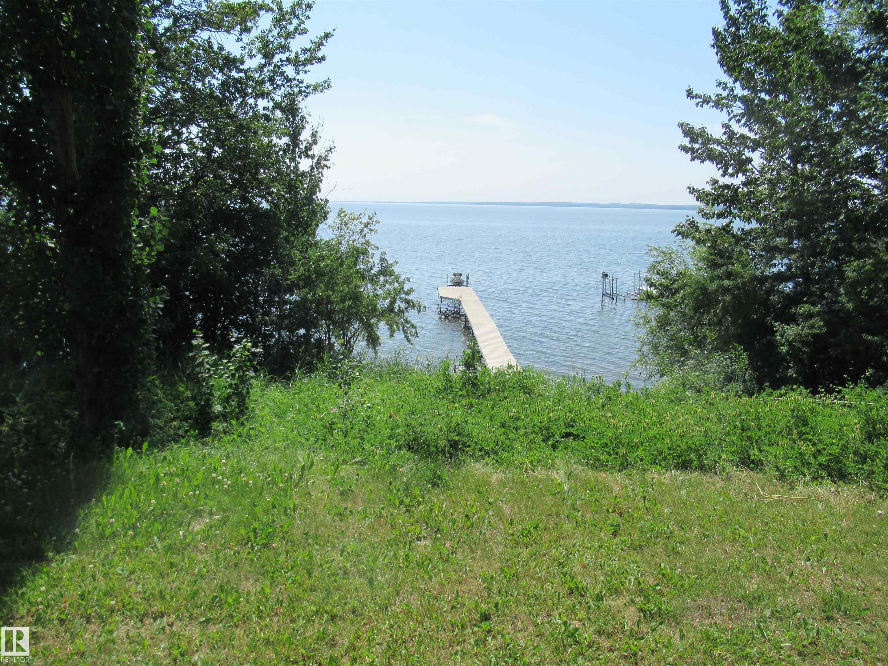 Photo 2 at 760 Mission Beach, Mission Beach, Rural Leduc County