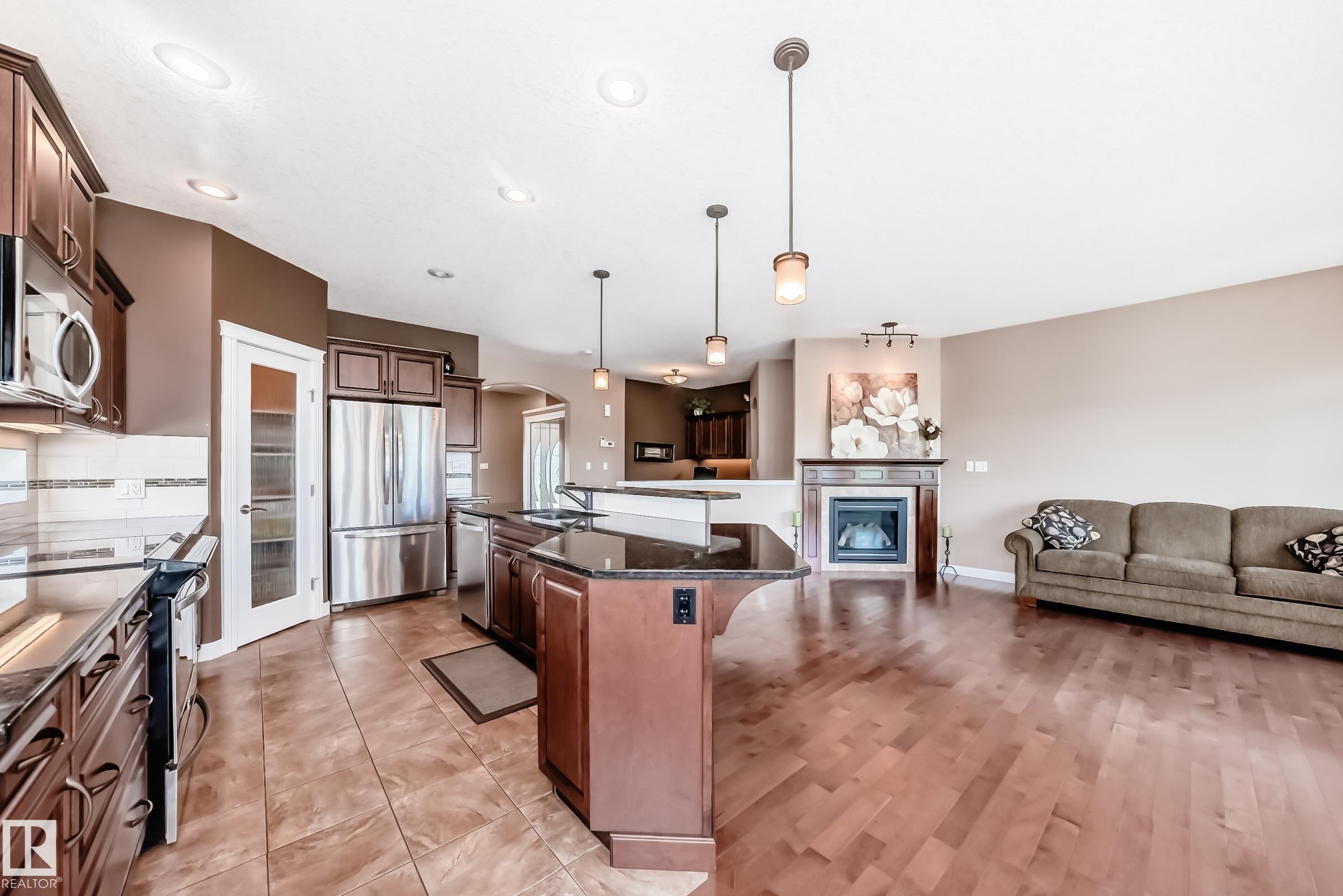 Photo 19 at 1 Lincoln Cove, Stoneshire, Spruce Grove