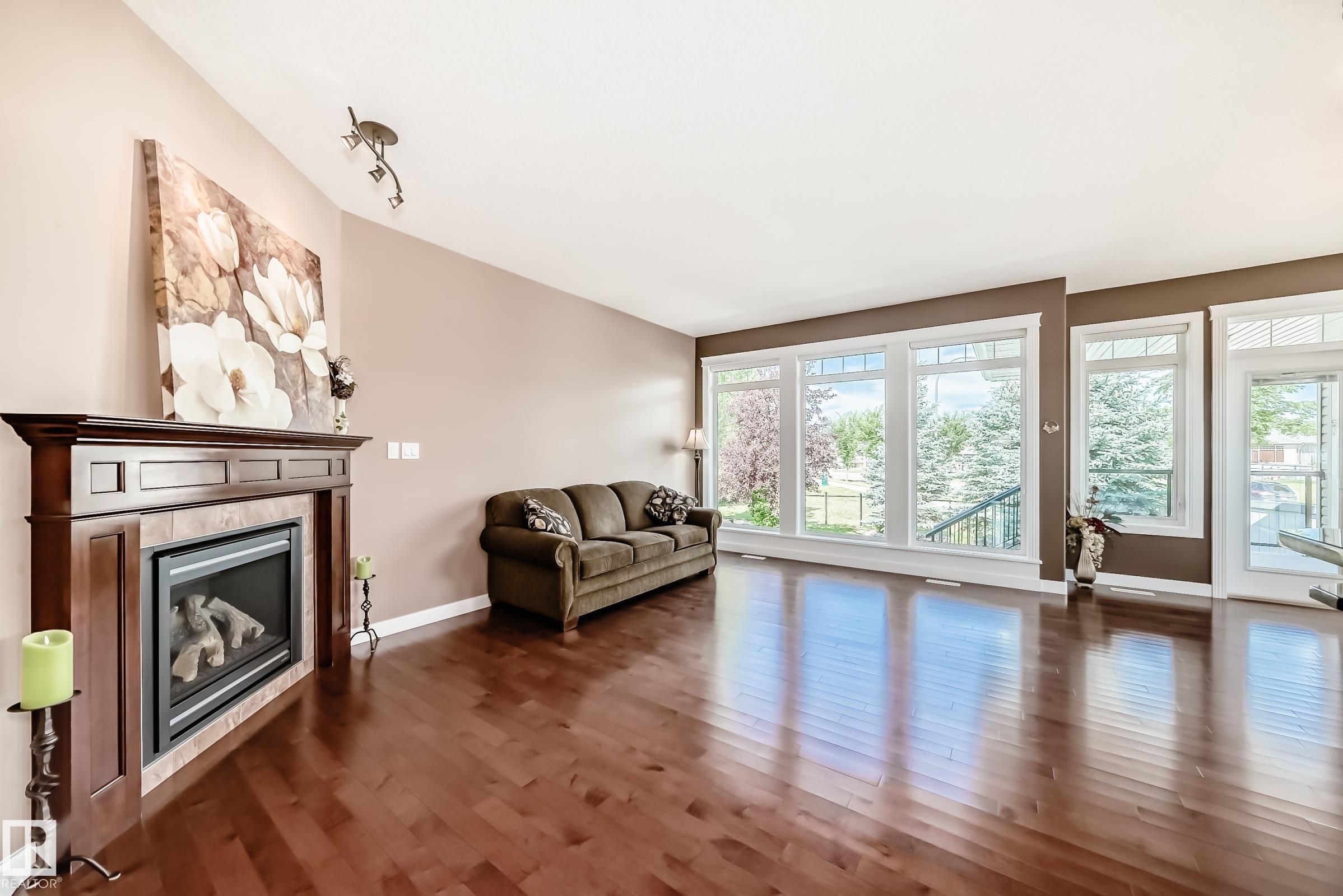 Photo 20 at 1 Lincoln Cove, Stoneshire, Spruce Grove