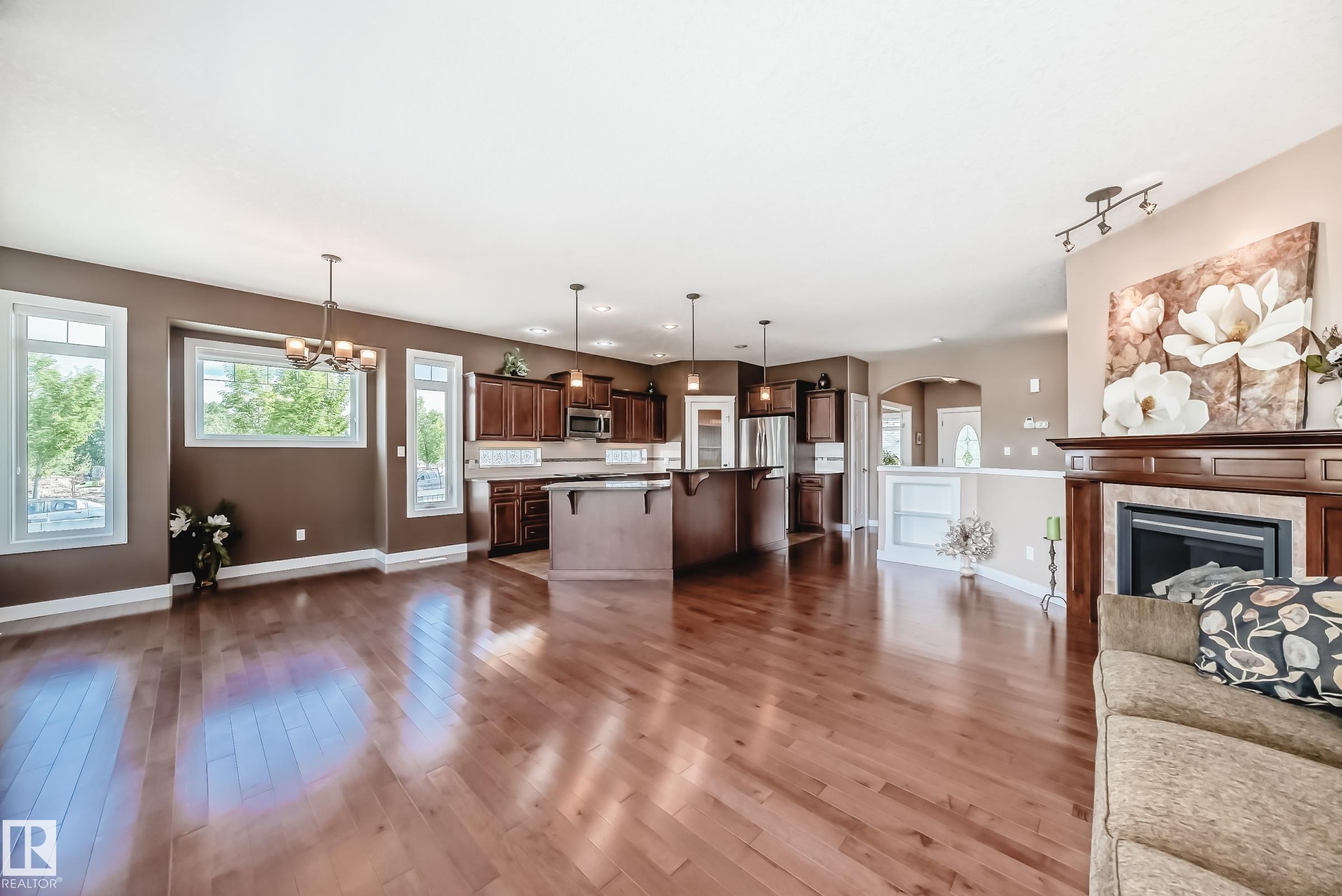 Photo 23 at 1 Lincoln Cove, Stoneshire, Spruce Grove