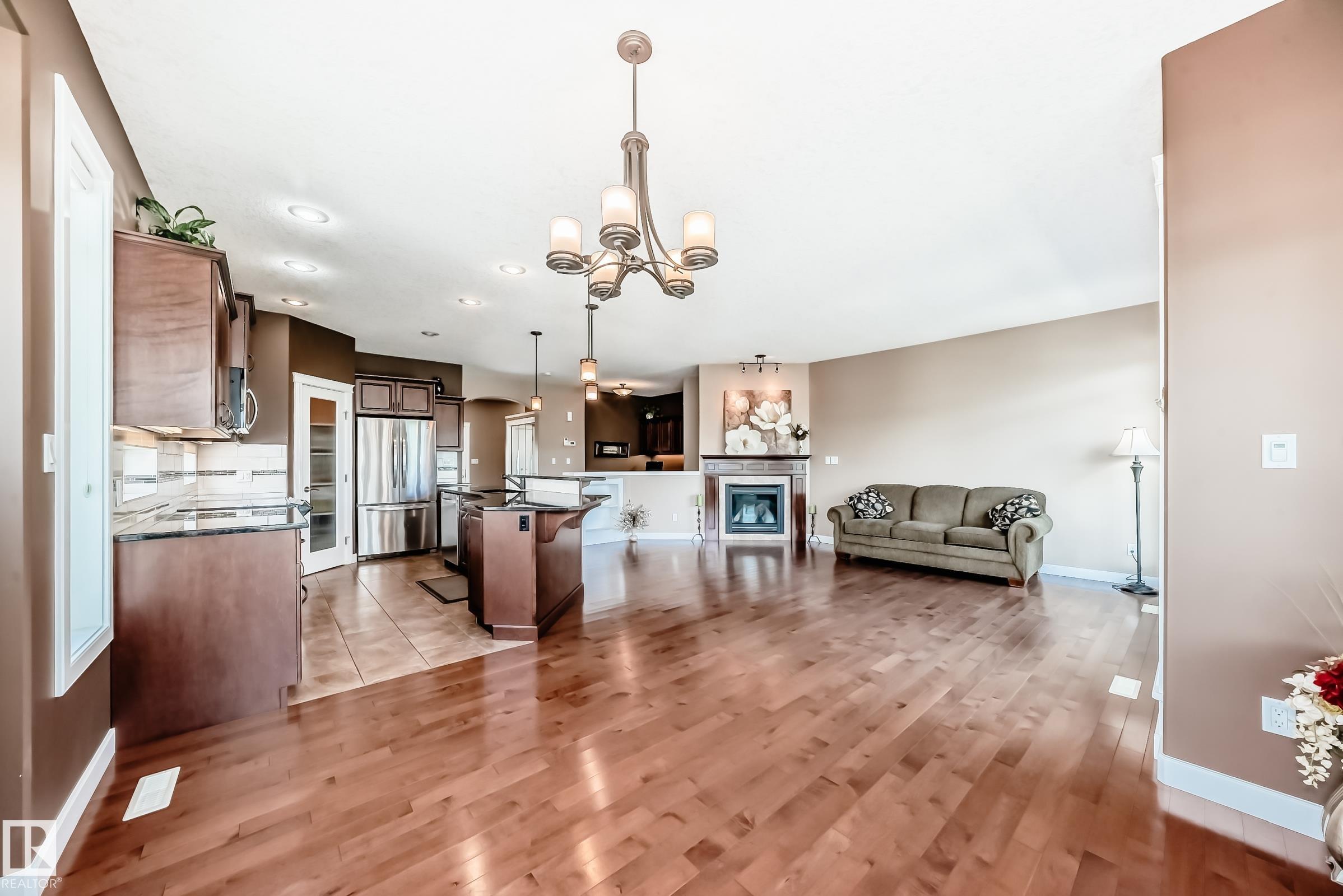 Photo 25 at 1 Lincoln Cove, Stoneshire, Spruce Grove