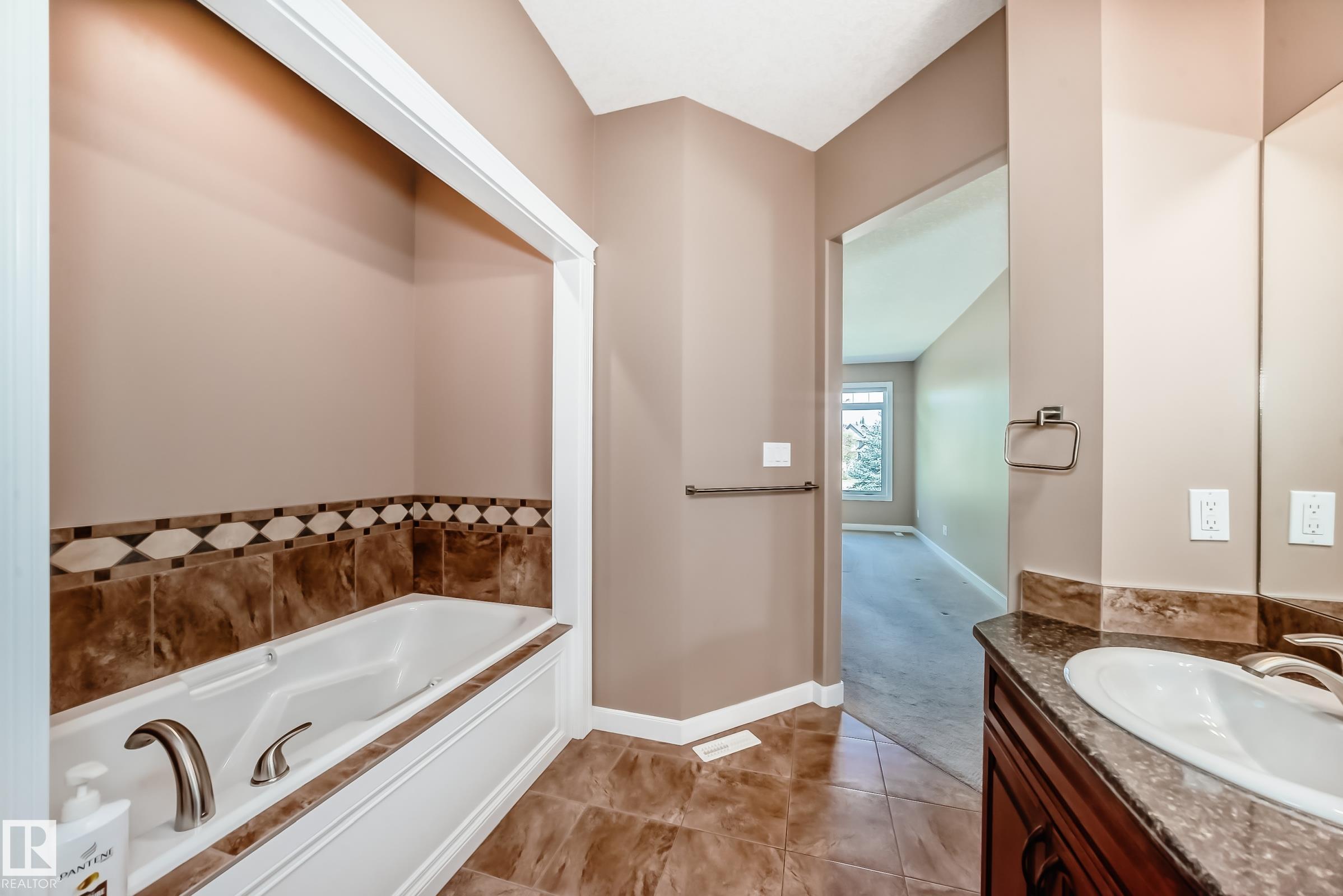 Photo 30 at 1 Lincoln Cove, Stoneshire, Spruce Grove