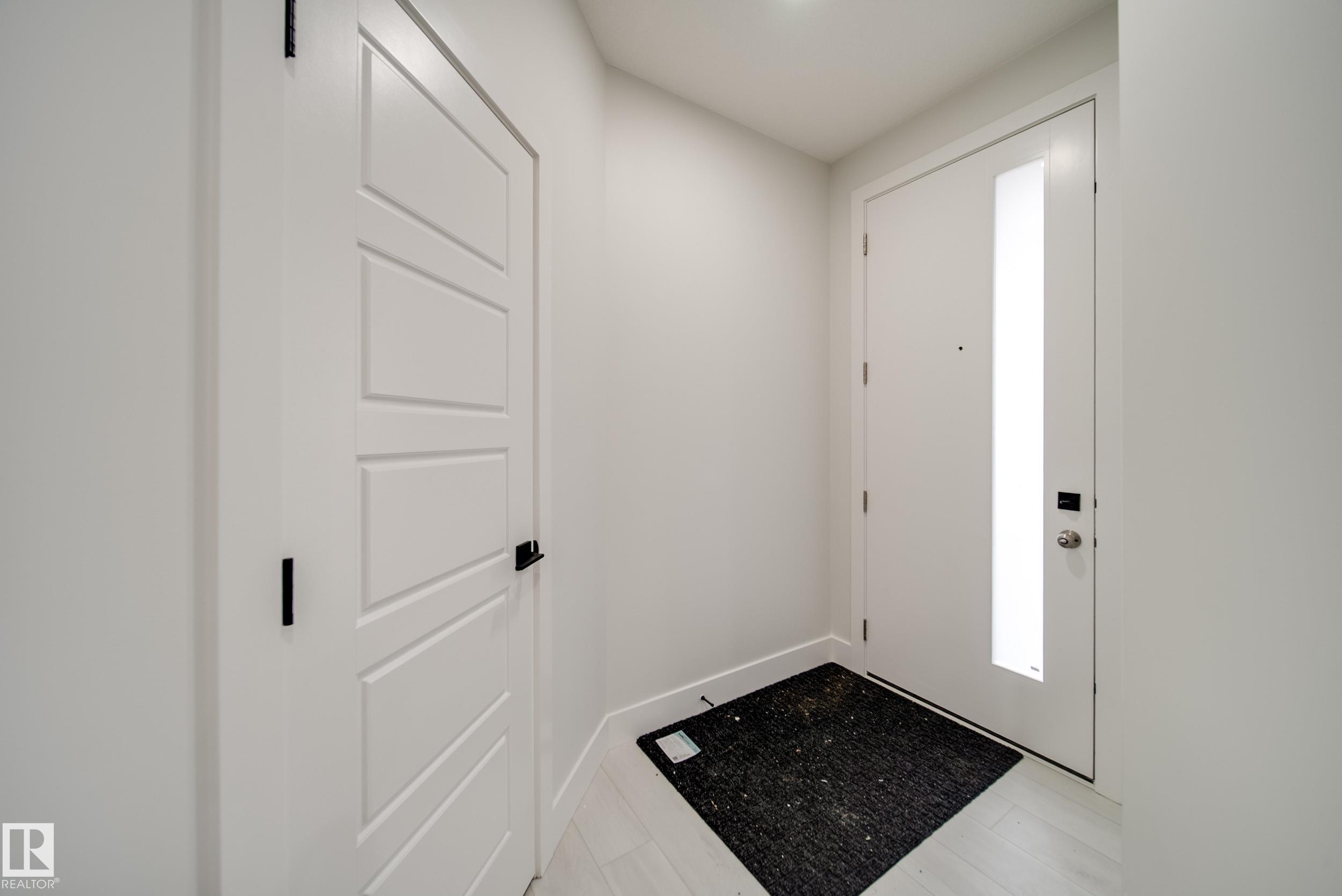 Photo 2 at 8811 183 Avenue NW, Klarvatten, Edmonton