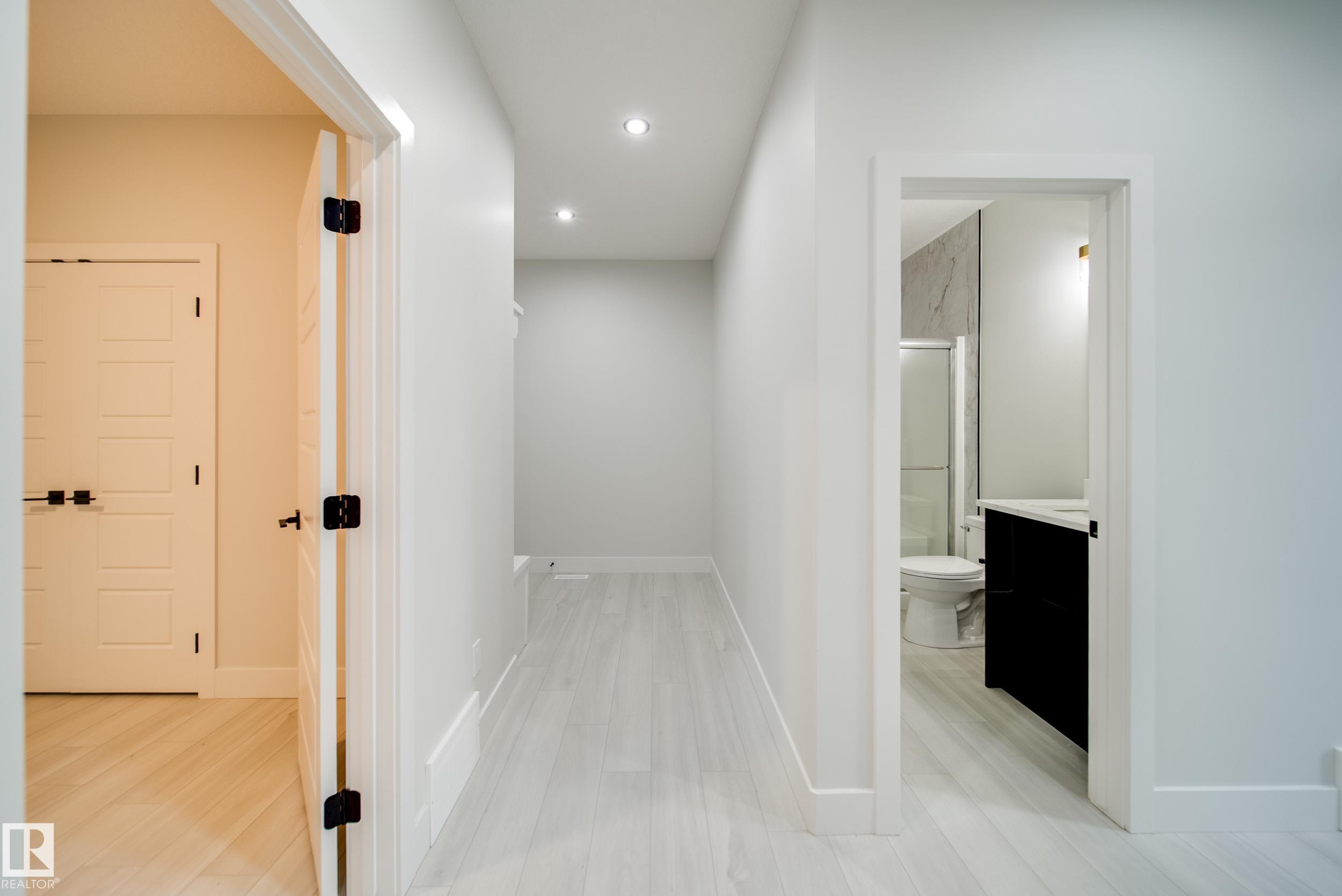 Photo 4 at 8811 183 Avenue NW, Klarvatten, Edmonton