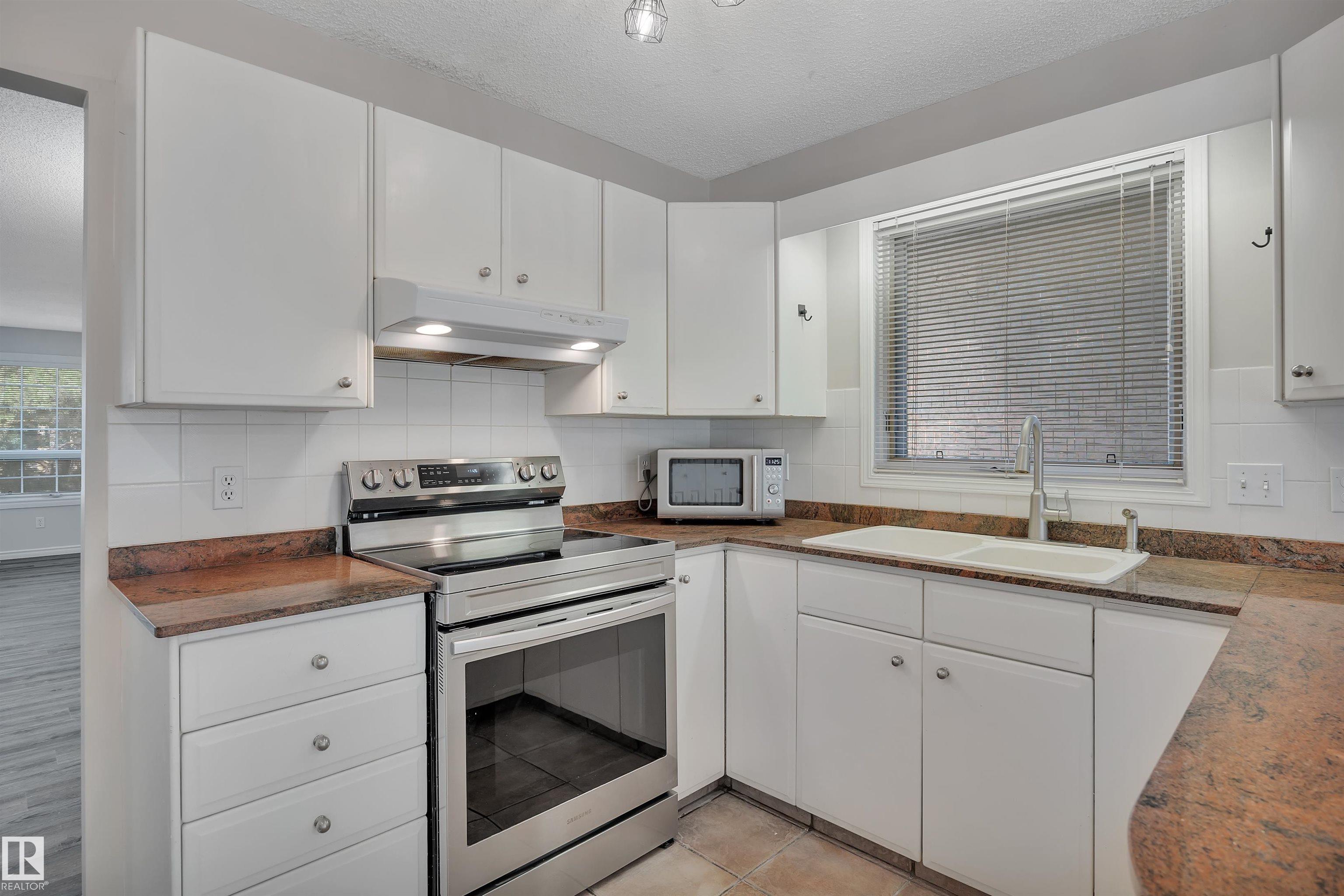 Photo 16 at 4803 59 Street, Brookside, Beaumont
