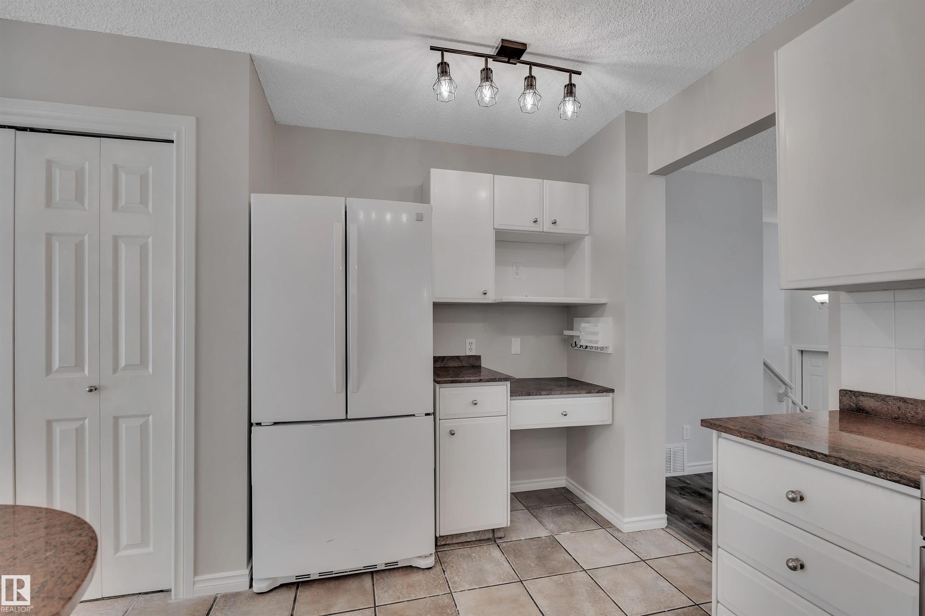 Photo 17 at 4803 59 Street, Brookside, Beaumont
