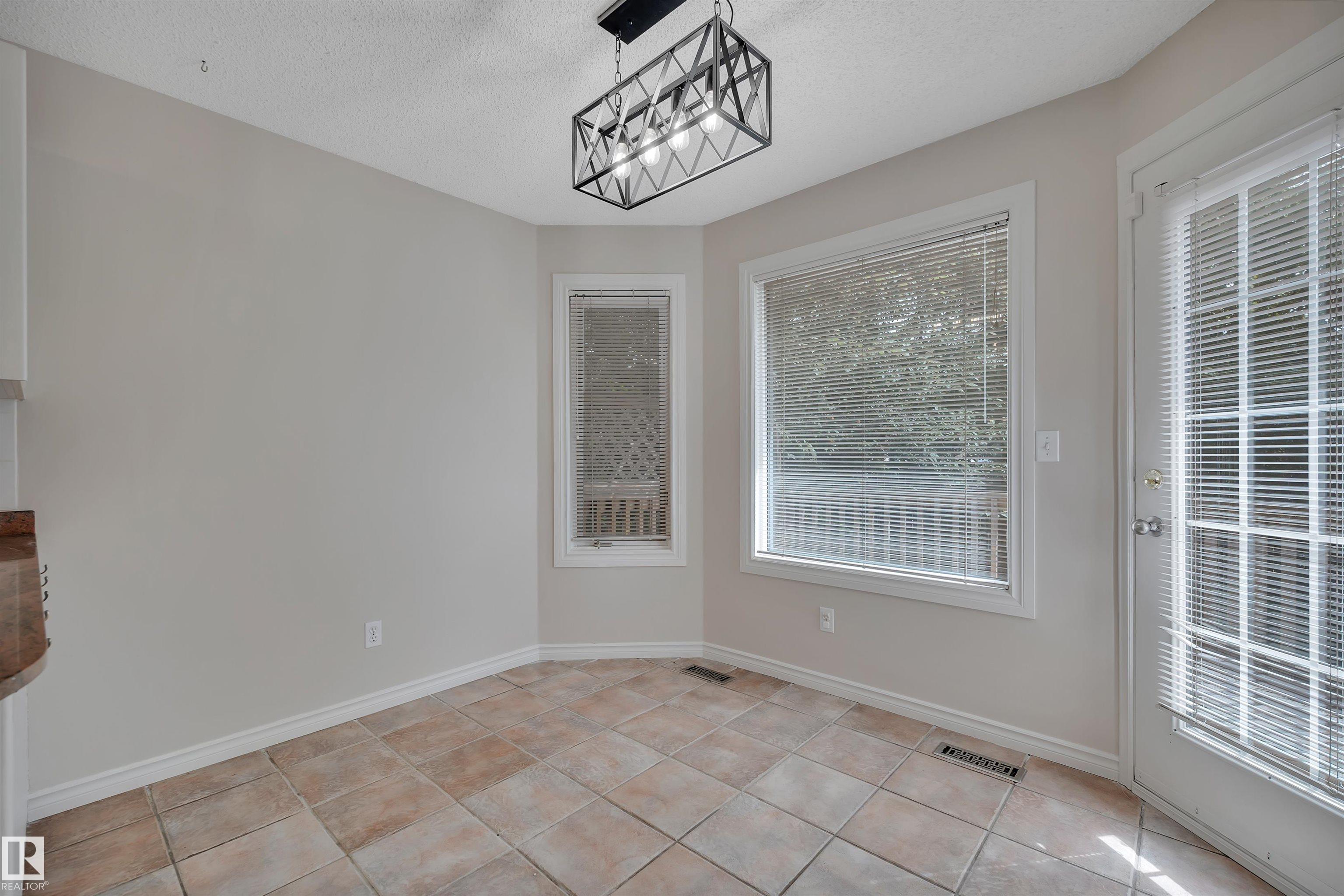 Photo 18 at 4803 59 Street, Brookside, Beaumont