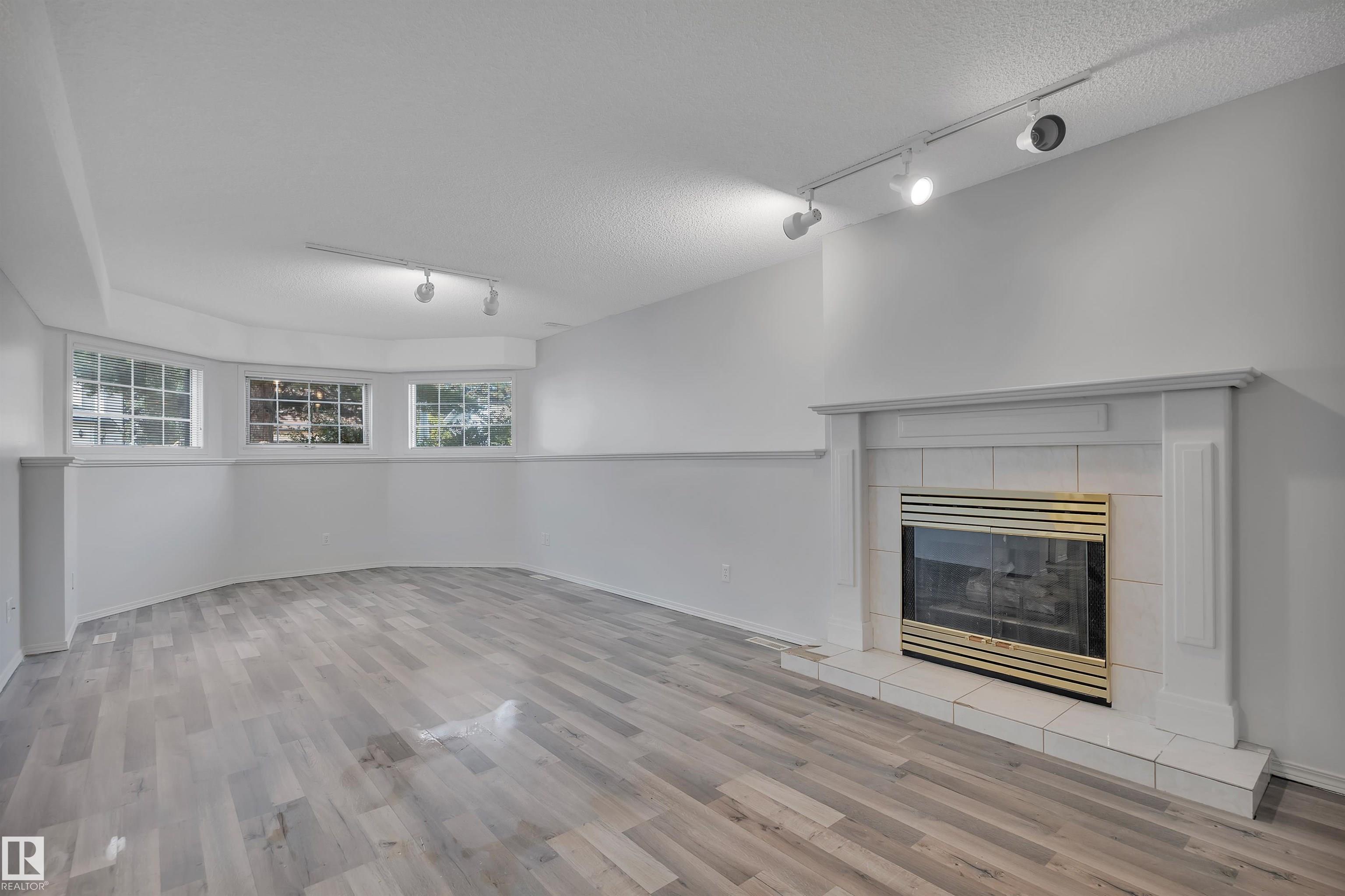 Photo 33 at 4803 59 Street, Brookside, Beaumont