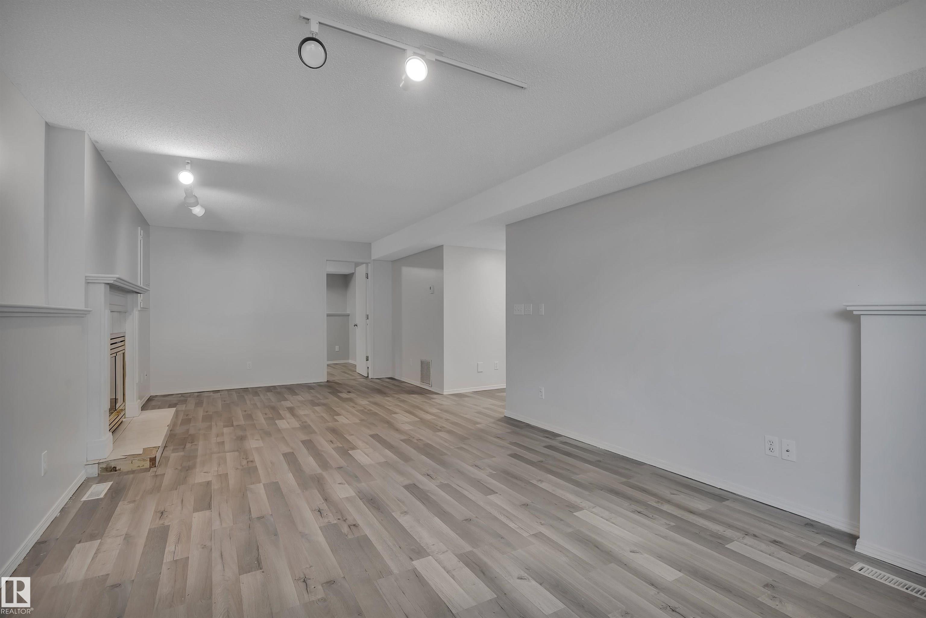 Photo 34 at 4803 59 Street, Brookside, Beaumont