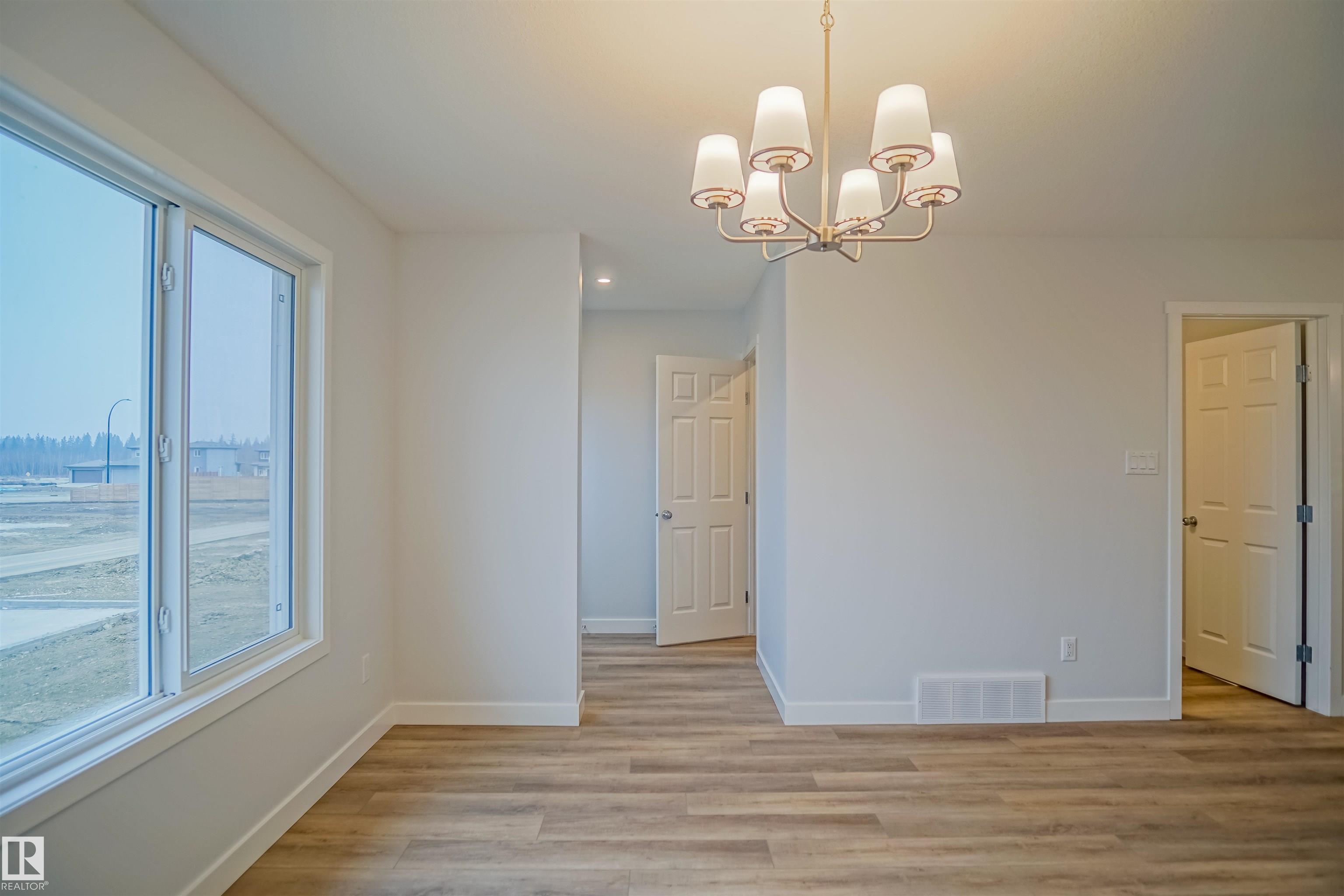 Photo 12 at 1072 Mcleod Avenue, Easton, Spruce Grove