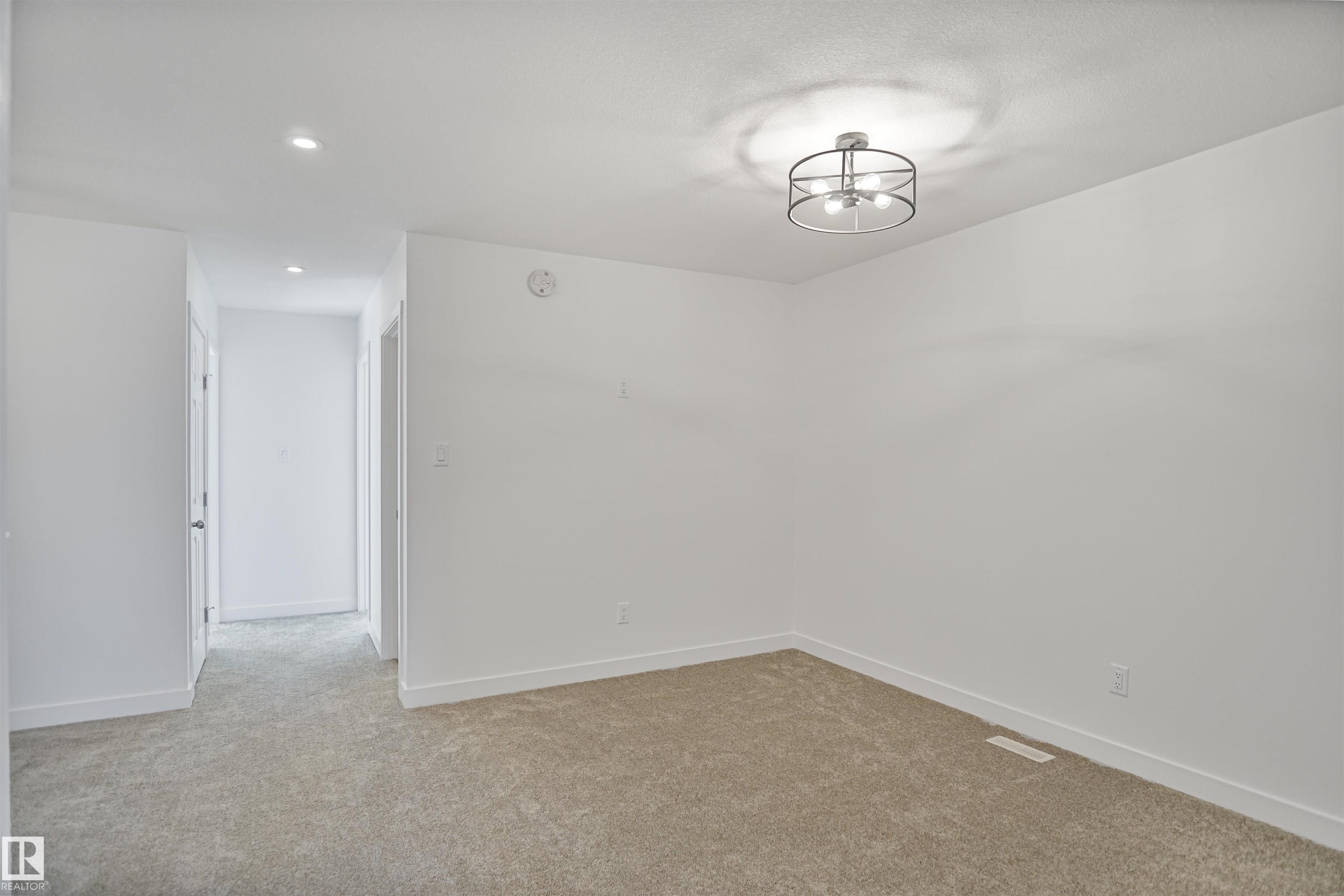 Photo 16 at 1076 Mcleod Avenue, Easton, Spruce Grove