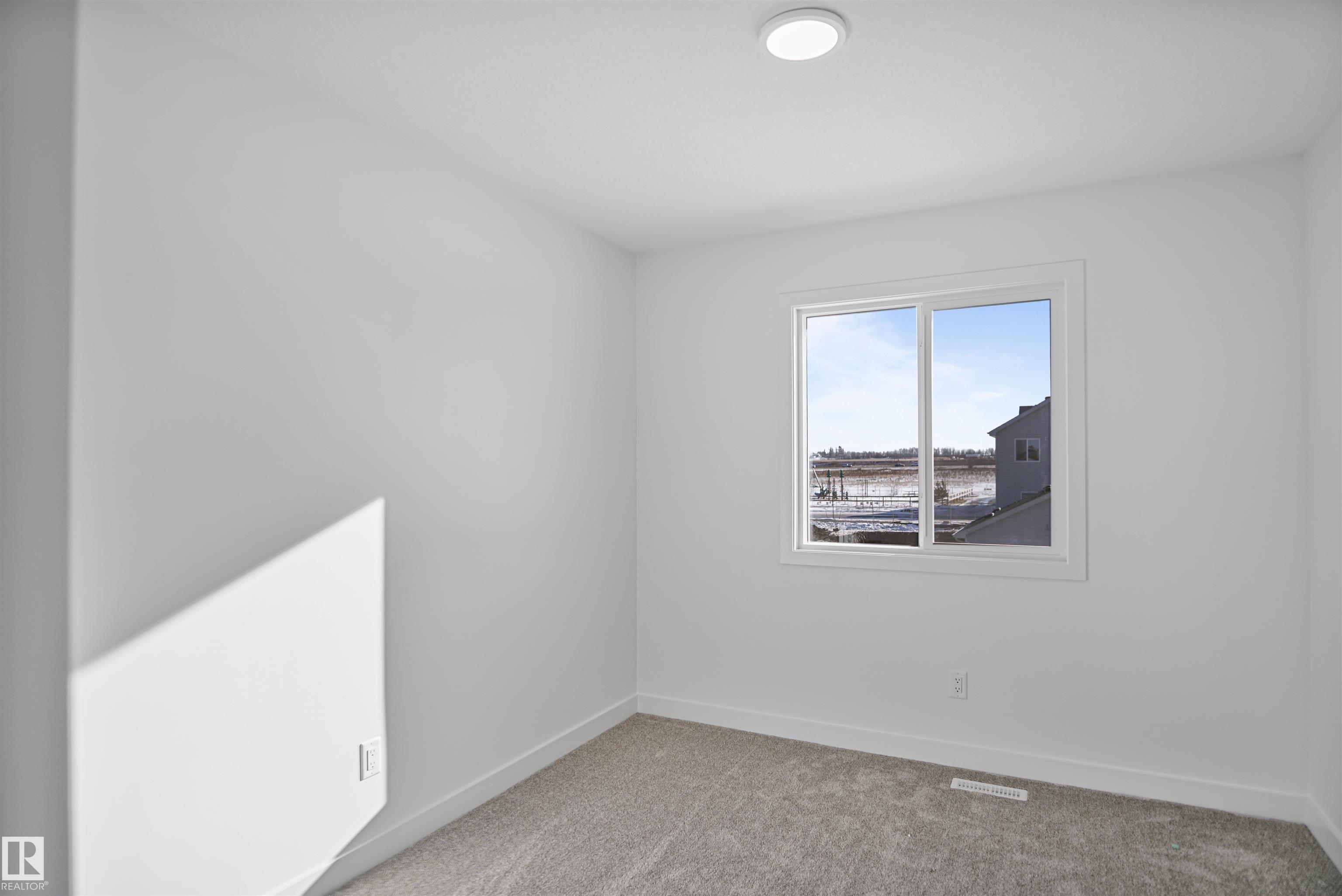Photo 21 at 1076 Mcleod Avenue, Easton, Spruce Grove