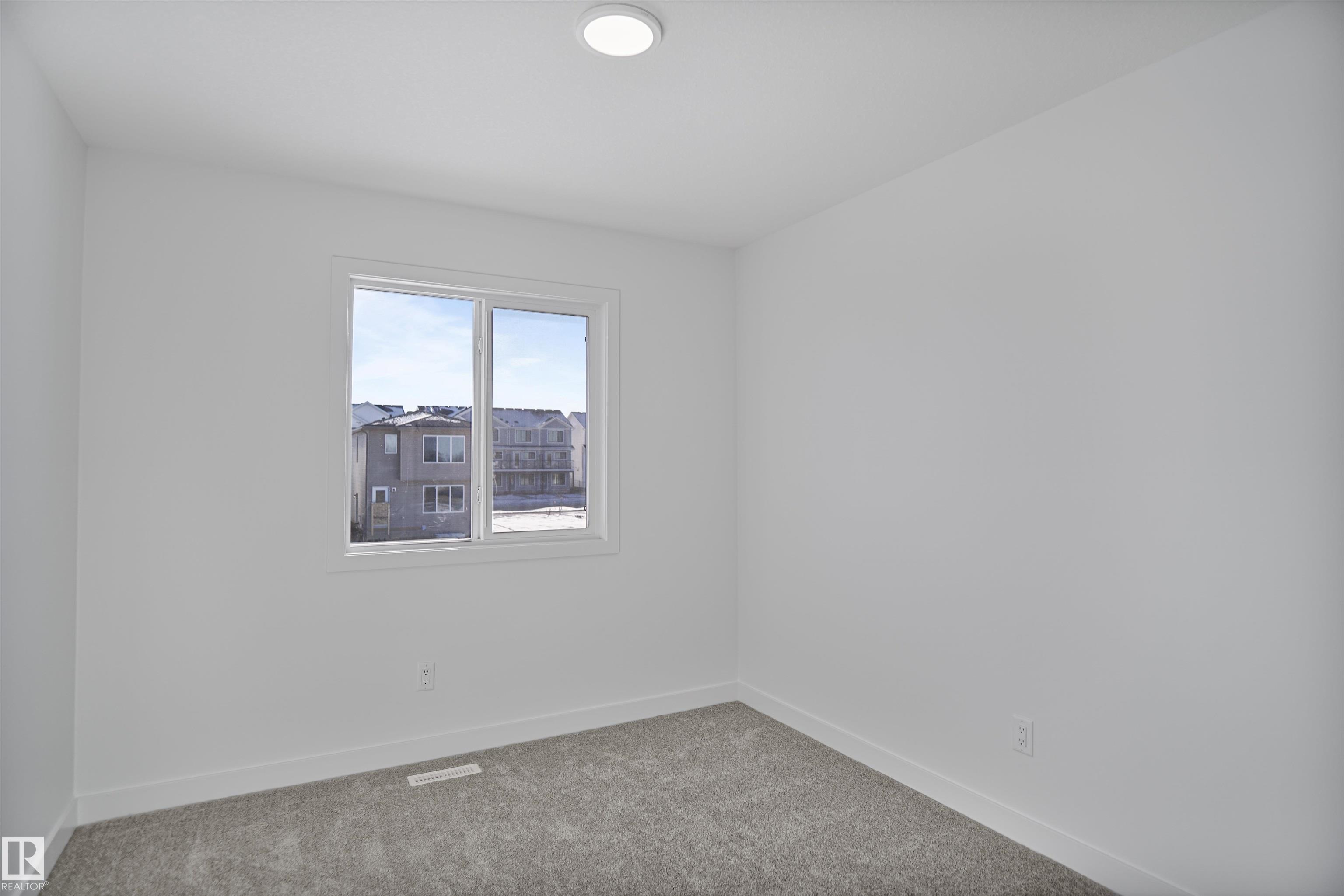Photo 23 at 1076 Mcleod Avenue, Easton, Spruce Grove