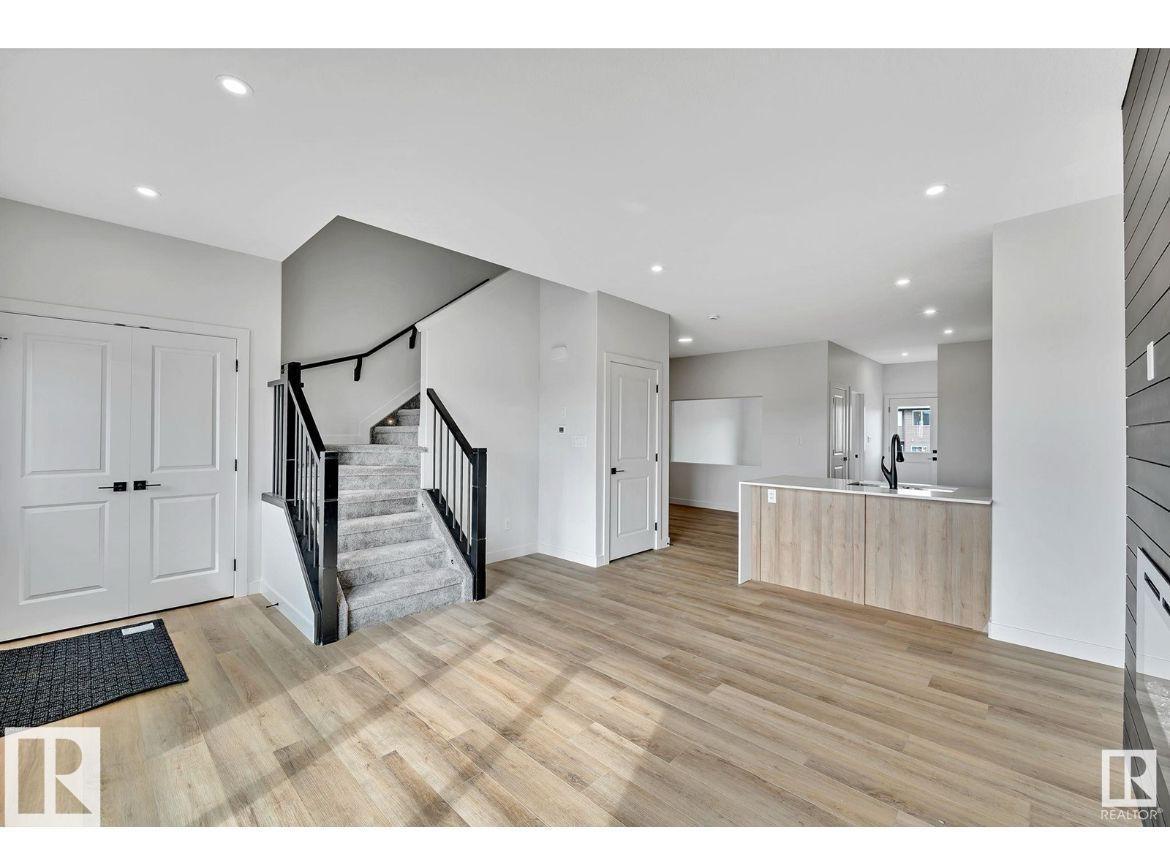 Photo 3 at 428 Crysal Creek Link, Crystal Creek, Leduc