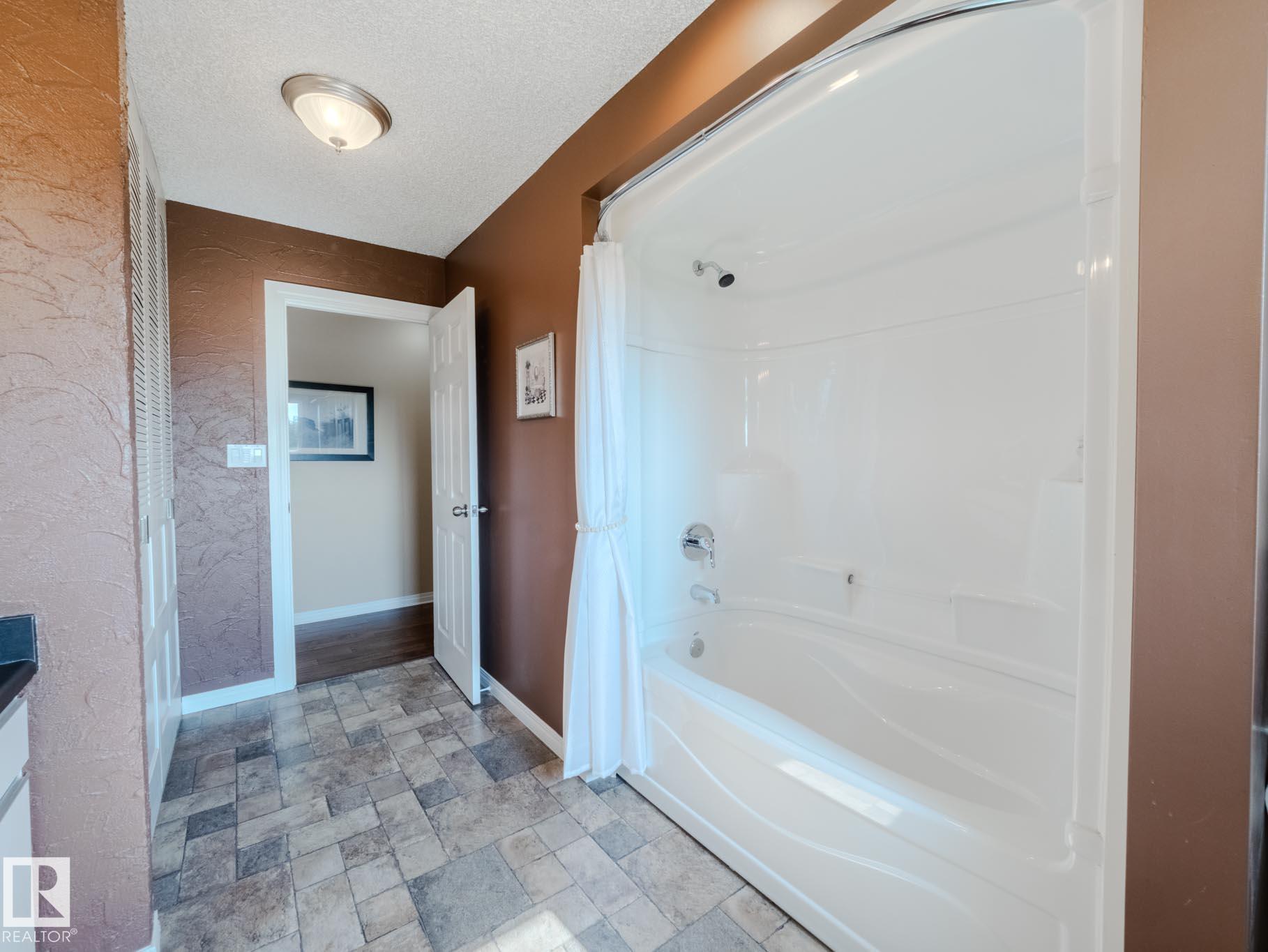 Photo 22 at 49072 Rge Road 233, None, Rural Leduc County