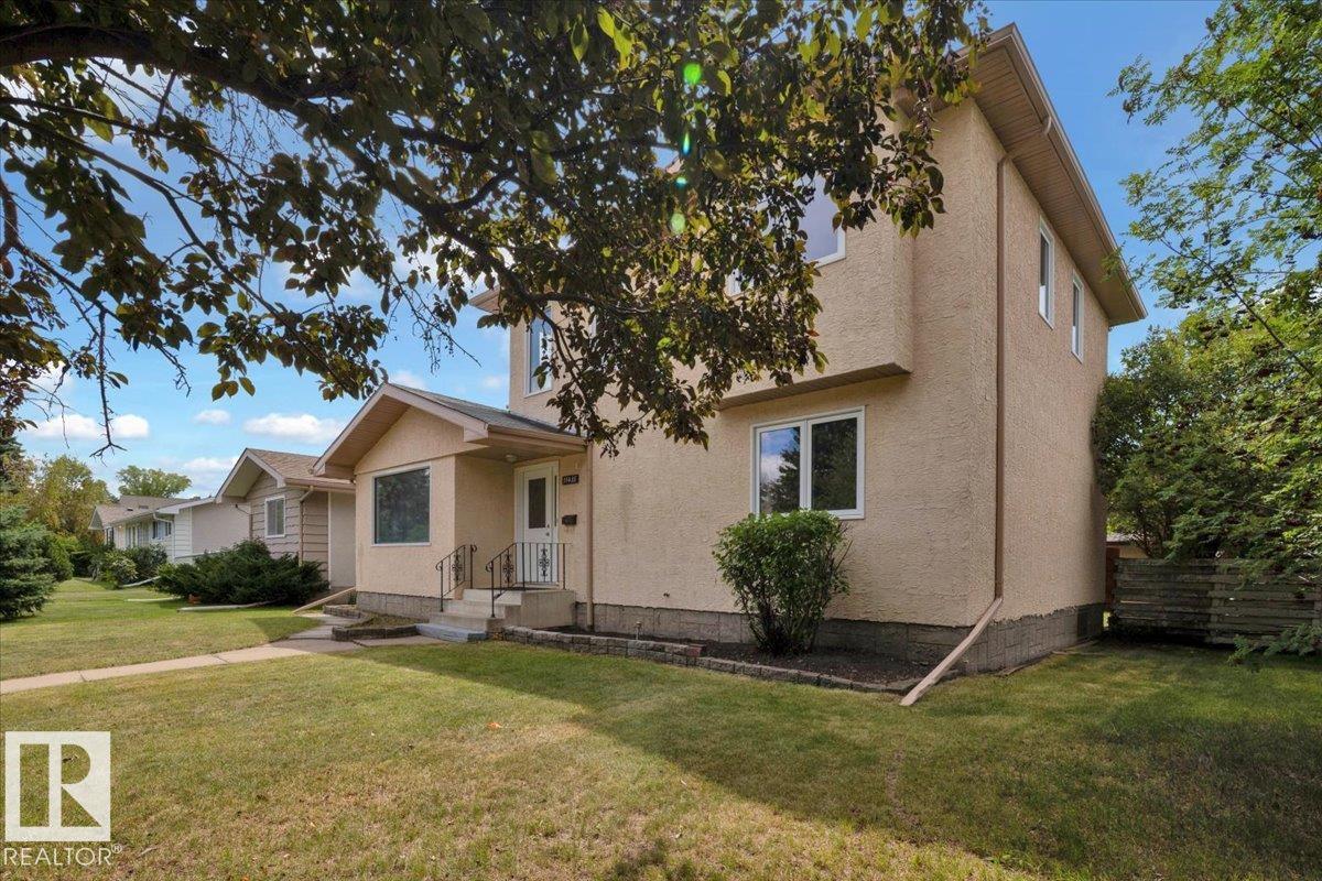 Photo 4 at 11435 37a Avenue NW, Greenfield, Edmonton