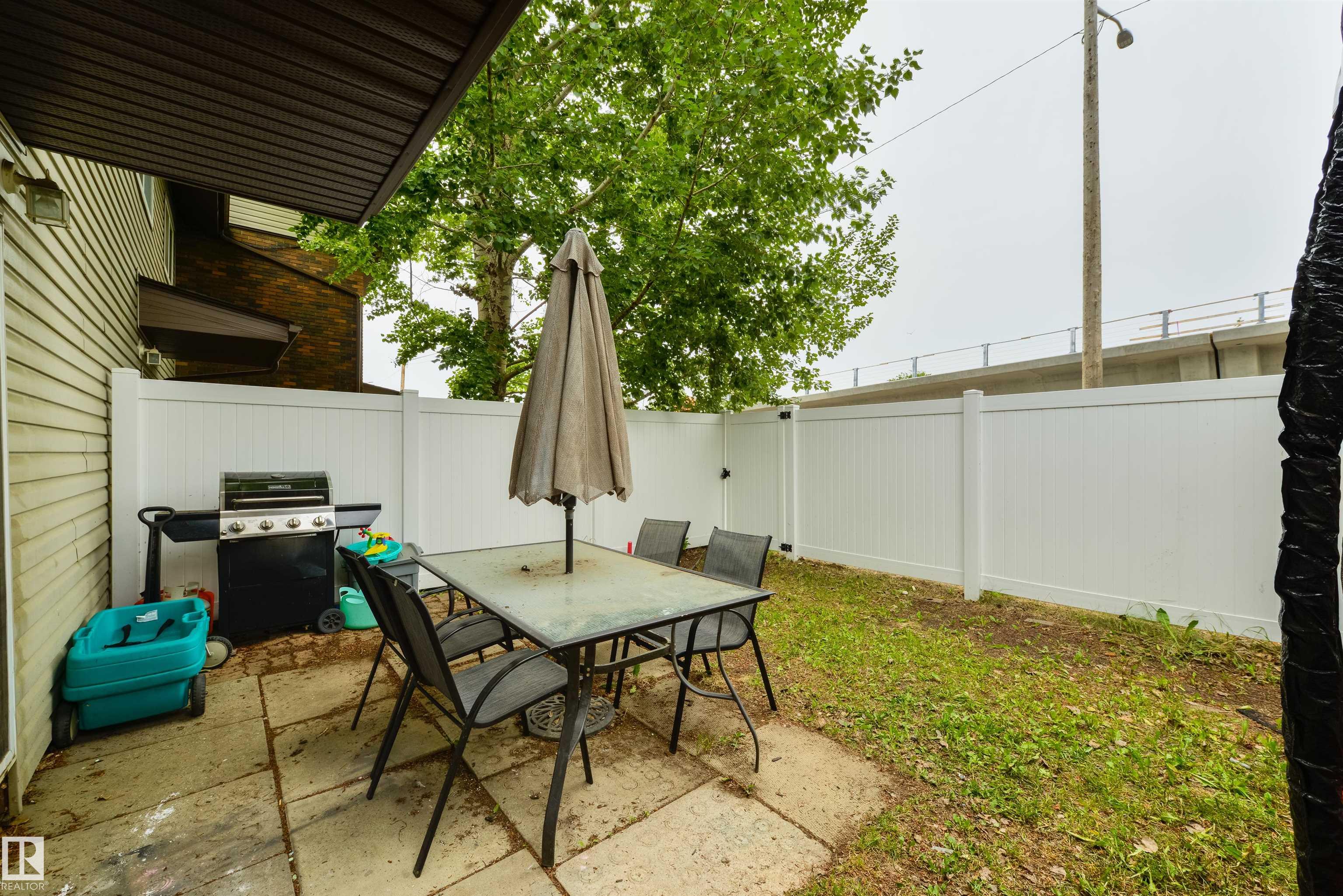 Photo 4 at 2B Meadowlark Village NW, West Meadowlark Park, Edmonton
