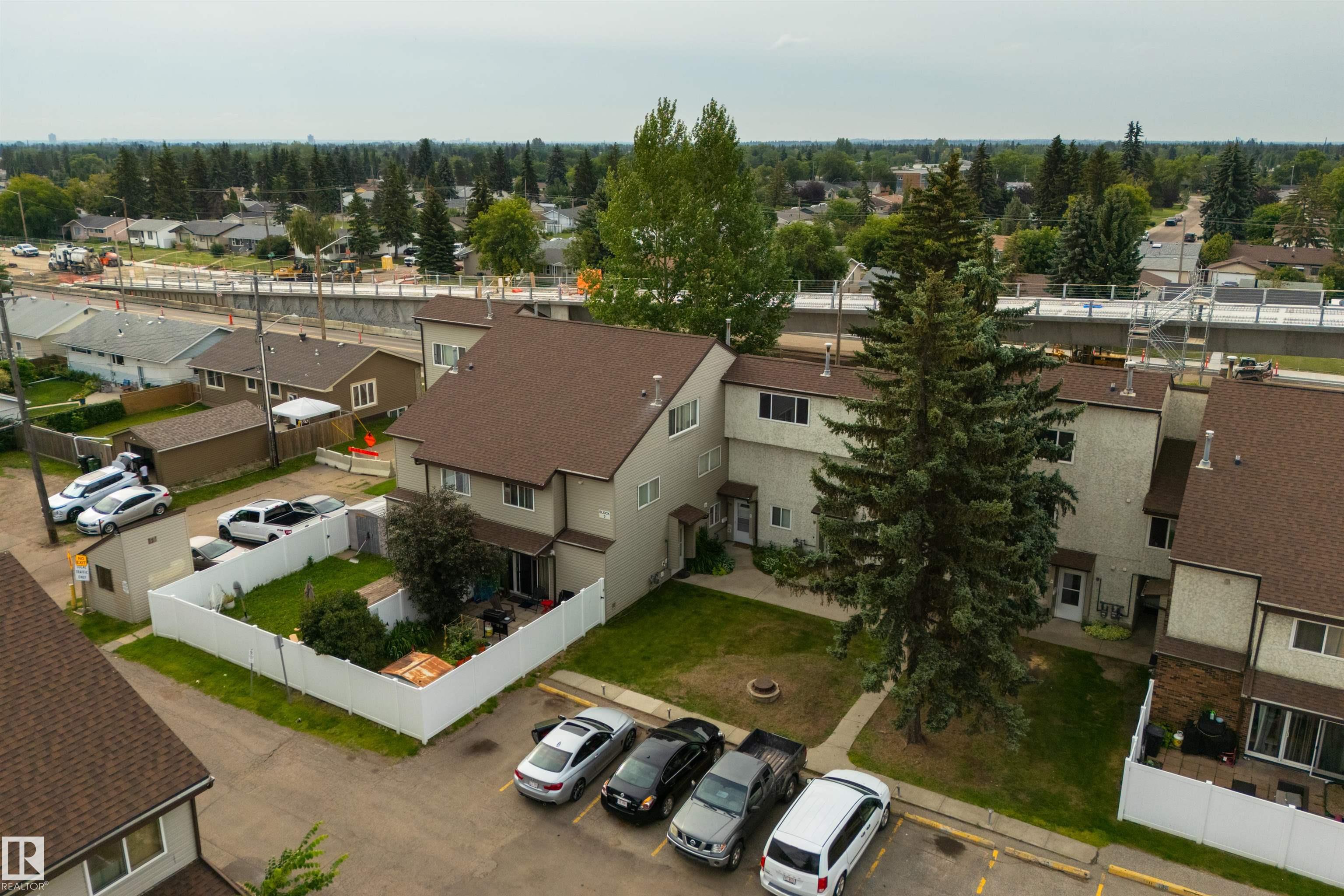 Photo 36 at 2B Meadowlark Village NW, West Meadowlark Park, Edmonton