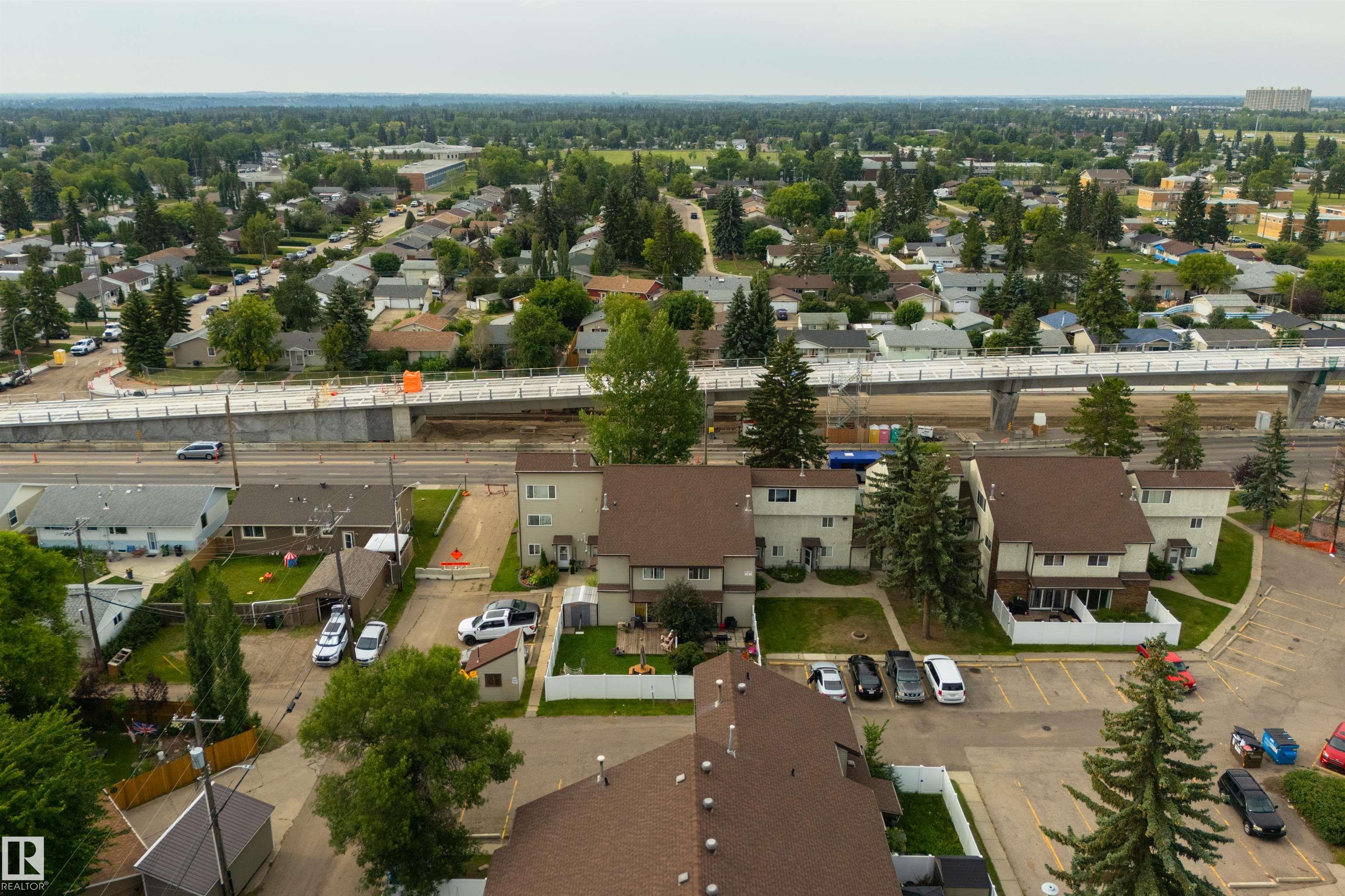 Photo 38 at 2B Meadowlark Village NW, West Meadowlark Park, Edmonton