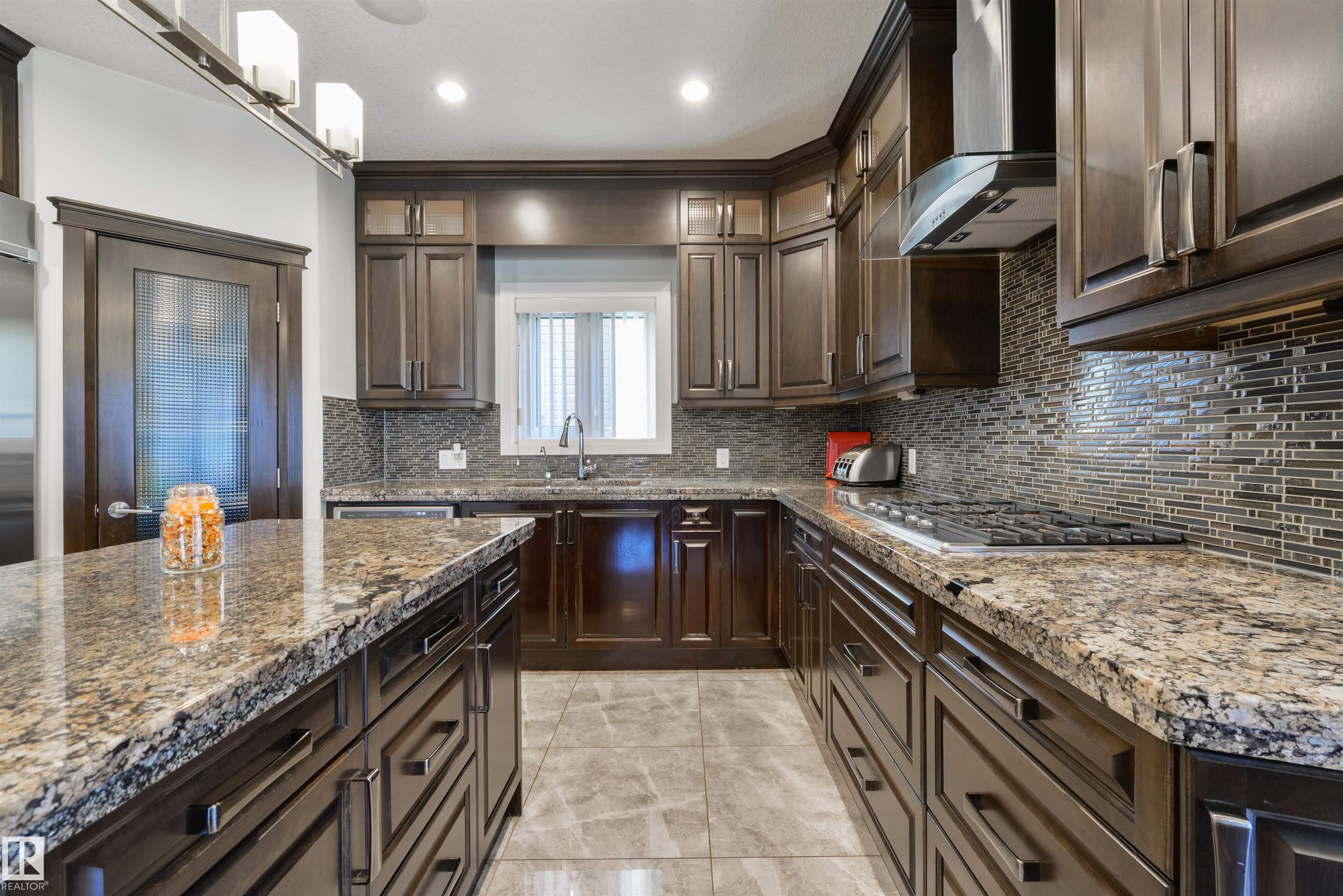 Photo 12 at 6111 56 Avenue, Eaglemont Heights, Beaumont