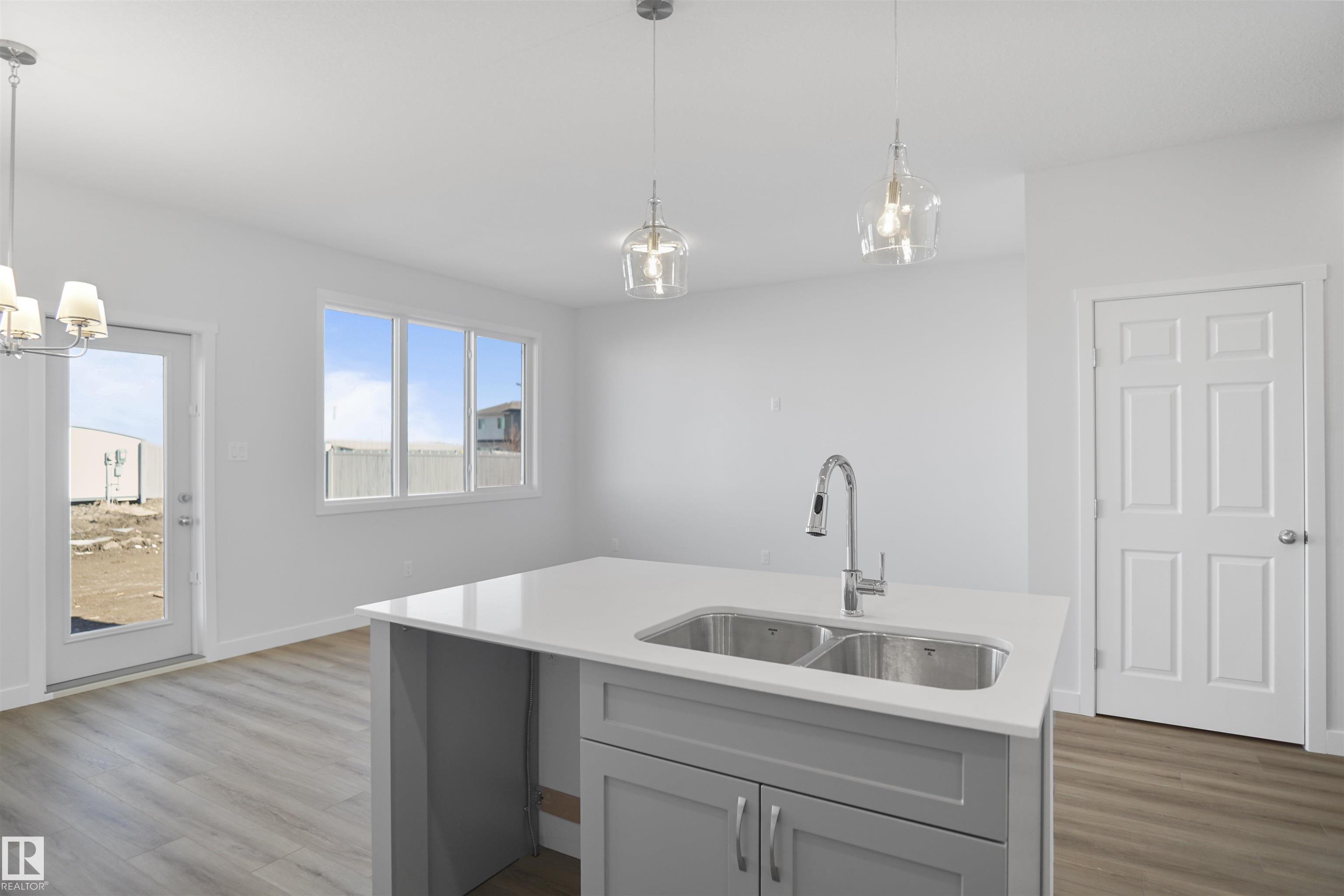 Photo 11 at 3 Tenuto Link, Tonewood, Spruce Grove