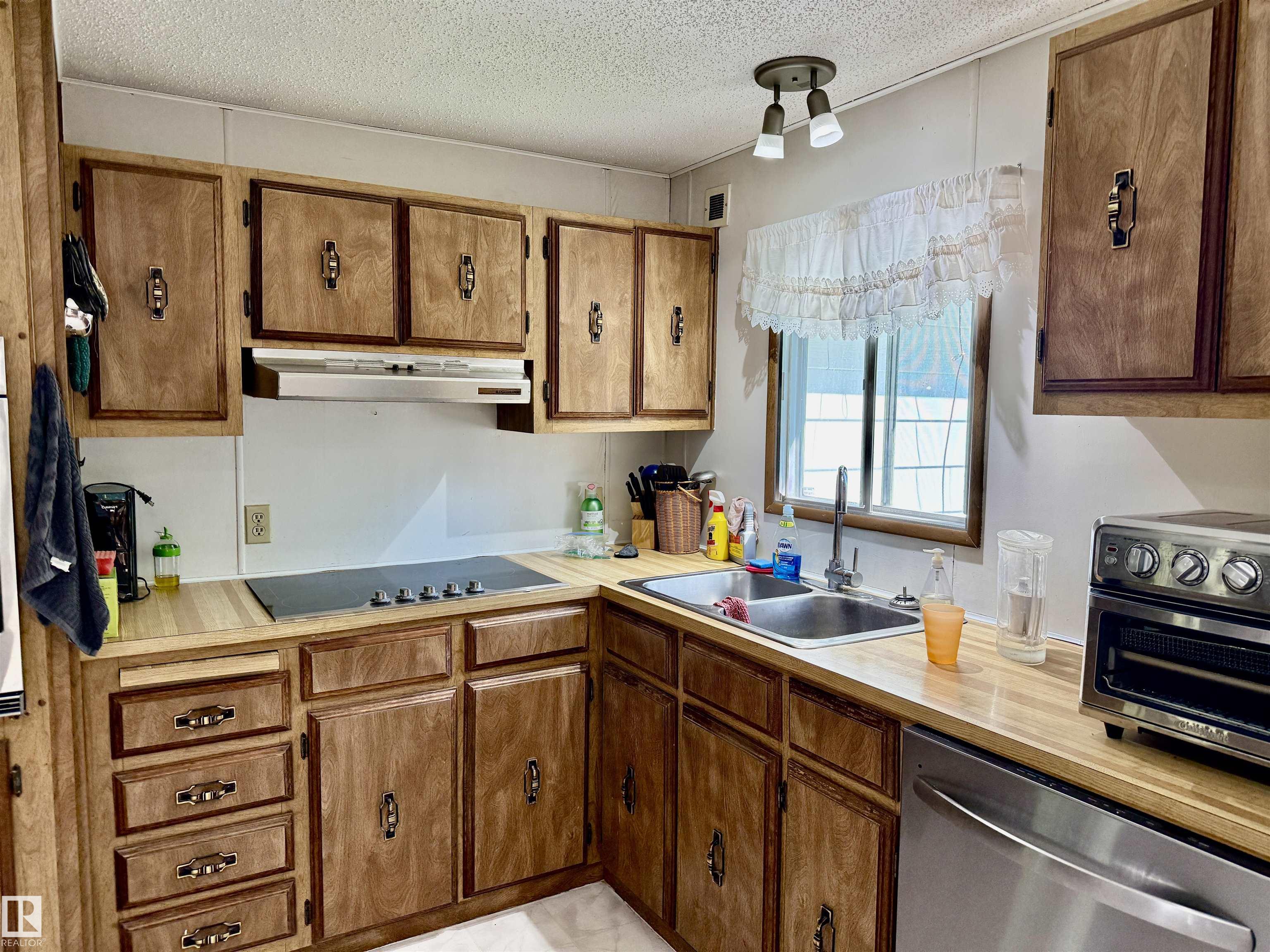 Photo 3 at 6 - 53301 Rge Road 32, Westland Park II, Rural Parkland County