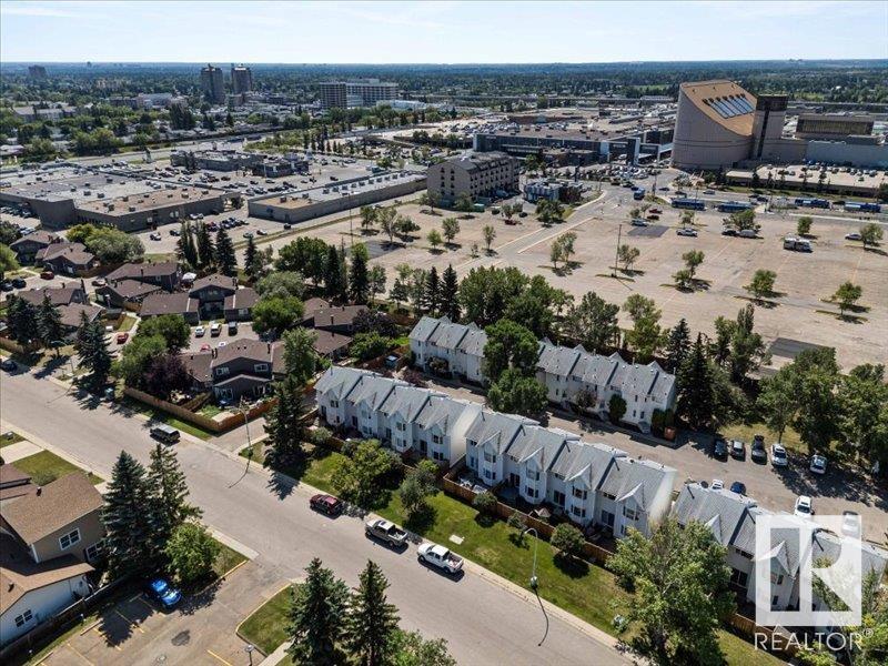 http://cdnparap120.paragonrels.com/ParagonImages/Property/p12/RAE/225360906/2/0/0/bfbfc5862d97618cefb8f731b3cb6c27/1/00844cf20042821df3684d36a4a5dded/225360906-a10666ce-4dbd-4225-b6db-a65efee88a05.JPG
