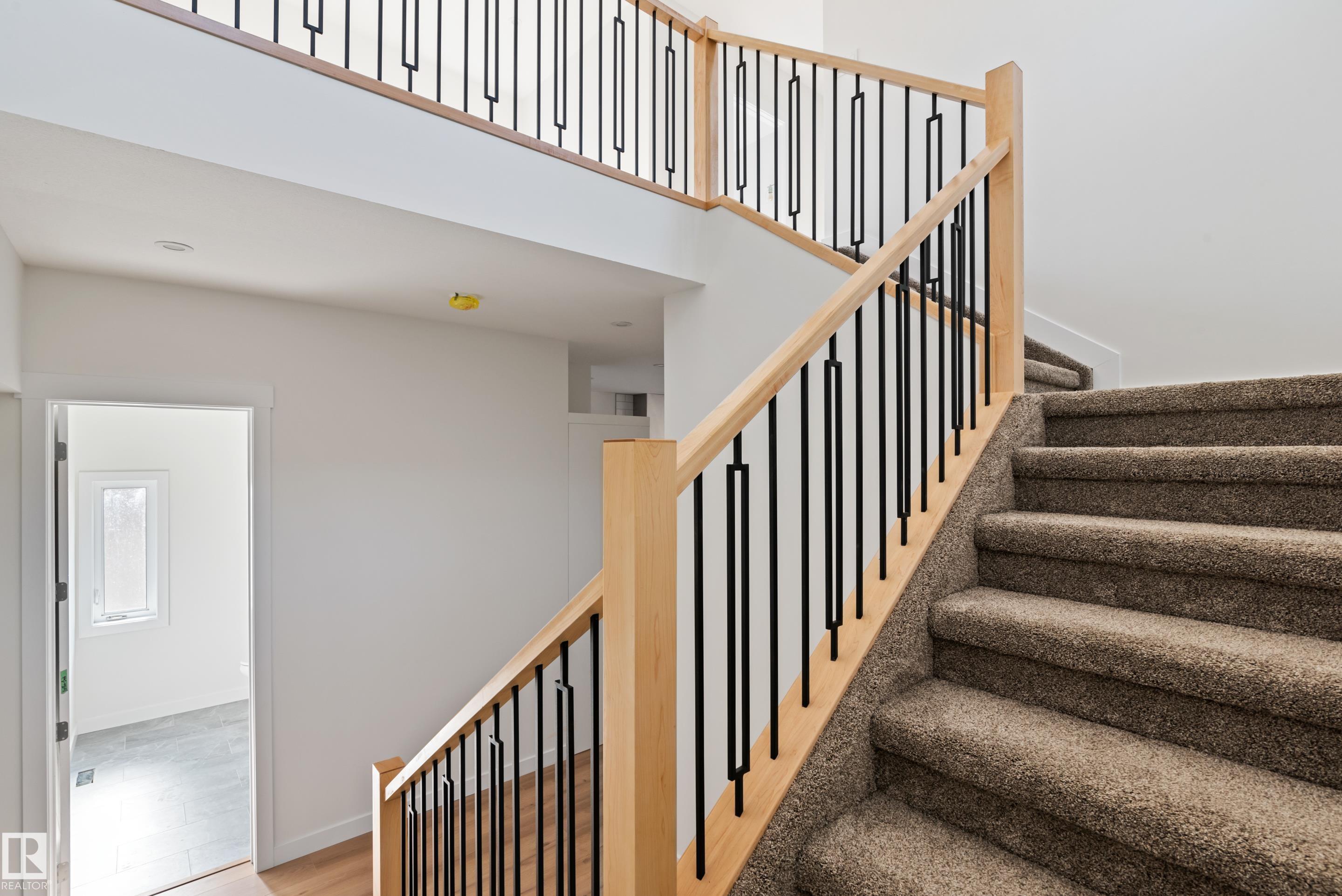 Photo 26 at 9807 90 Avenue NW, Strathcona, Edmonton