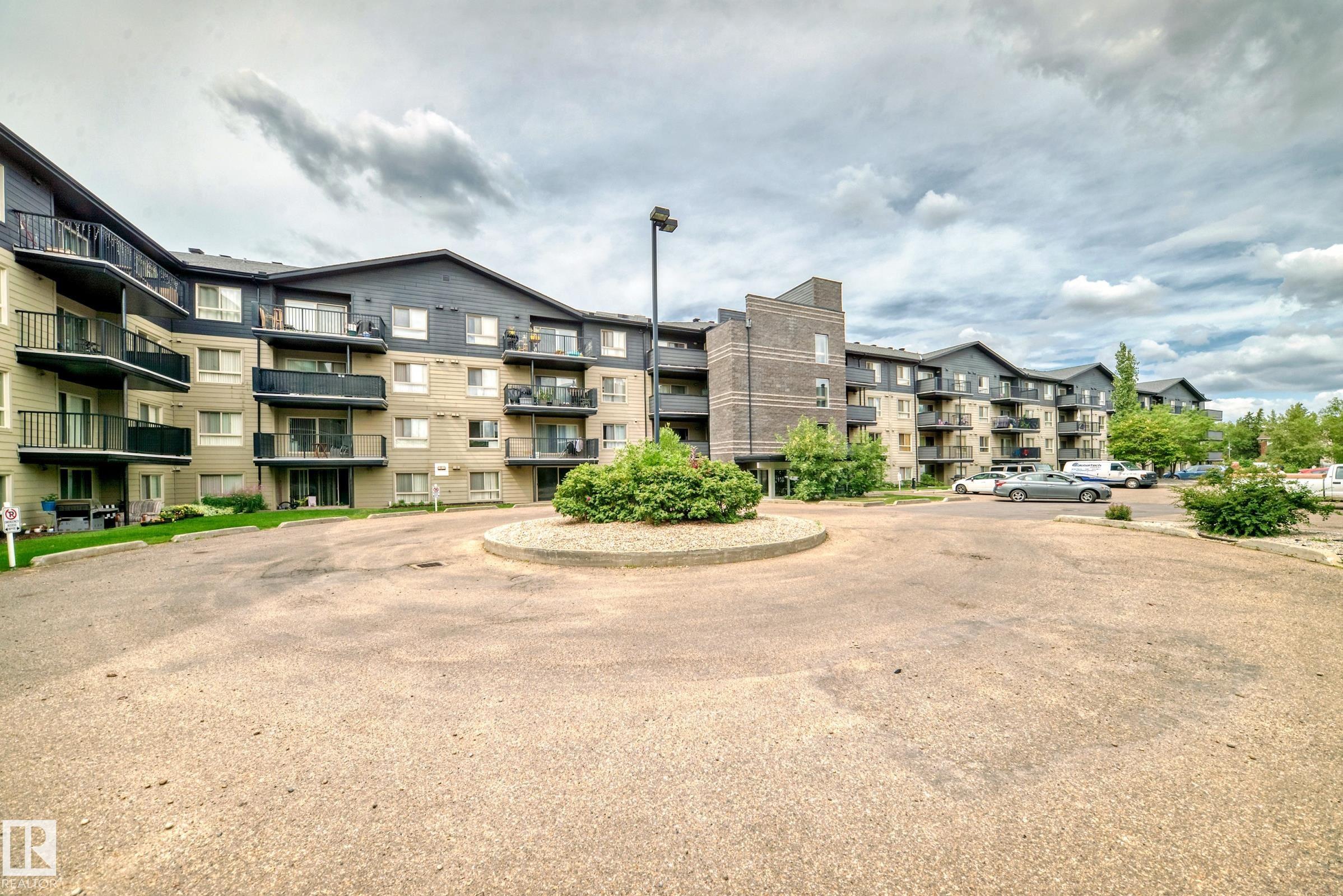 http://cdnparap120.paragonrels.com/ParagonImages/Property/p12/RAE/225361022/3/0/0/716b3fafb108d5ff85b4ea9ca3cac743/1/b65d2e430b0e36ad62ae1e6b5e029687/225361022-33084543-182b-4968-a83a-9bdf1c15d9dc.JPG