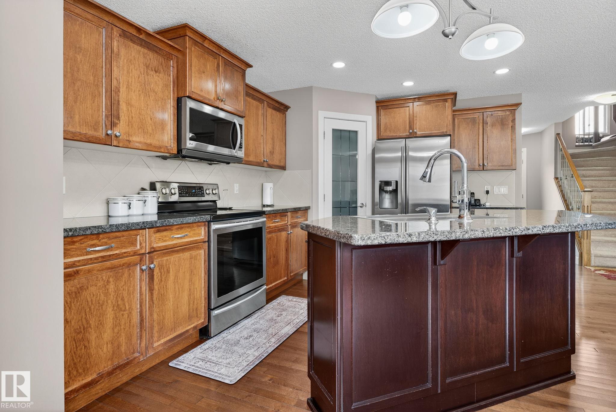 Photo 18 at 6811 19 Avenue SW, Summerside, Edmonton