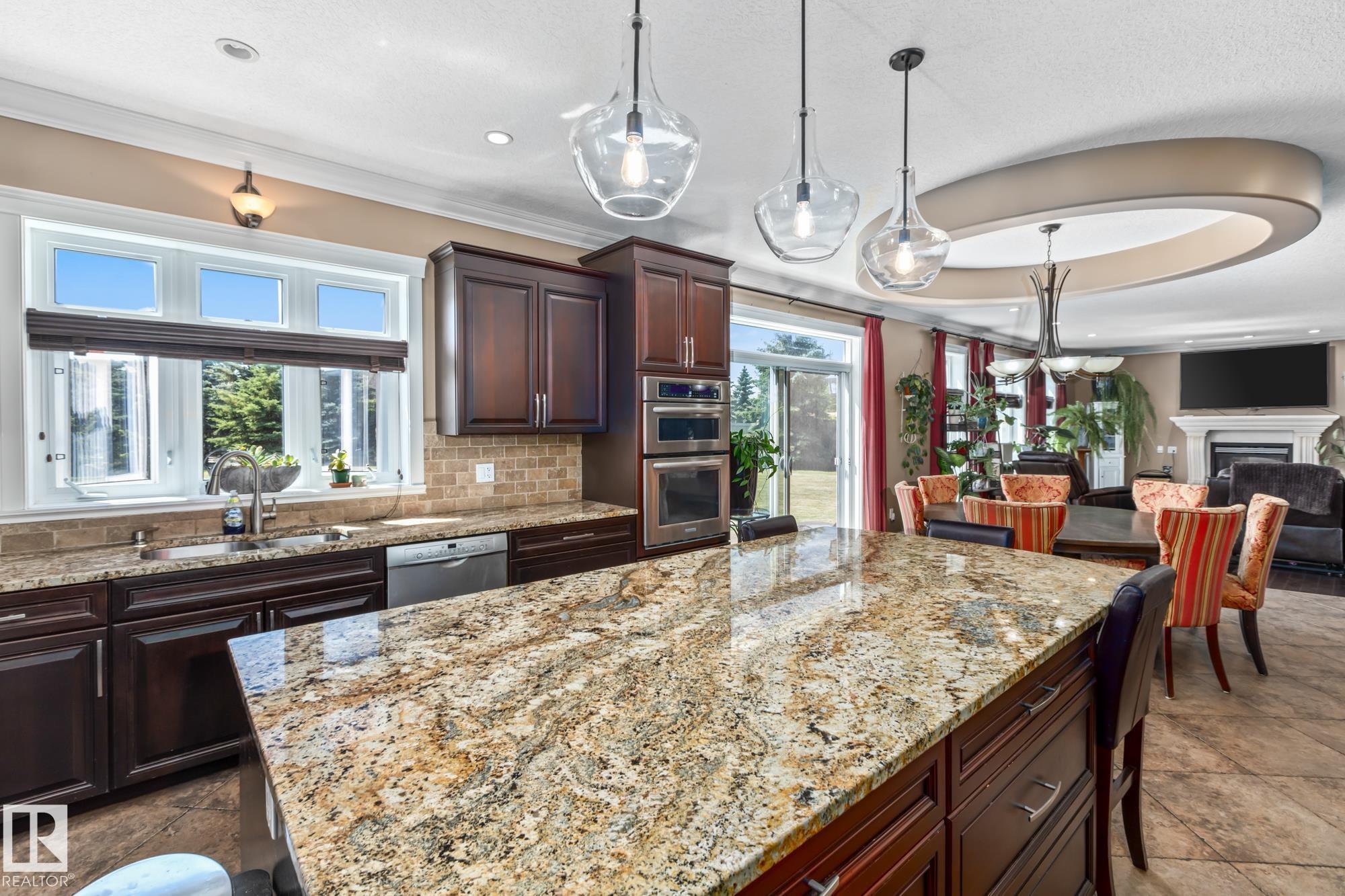 Photo 11 at 577 Manor Pointe Court, Upper Manor Pointe, Rural Sturgeon County