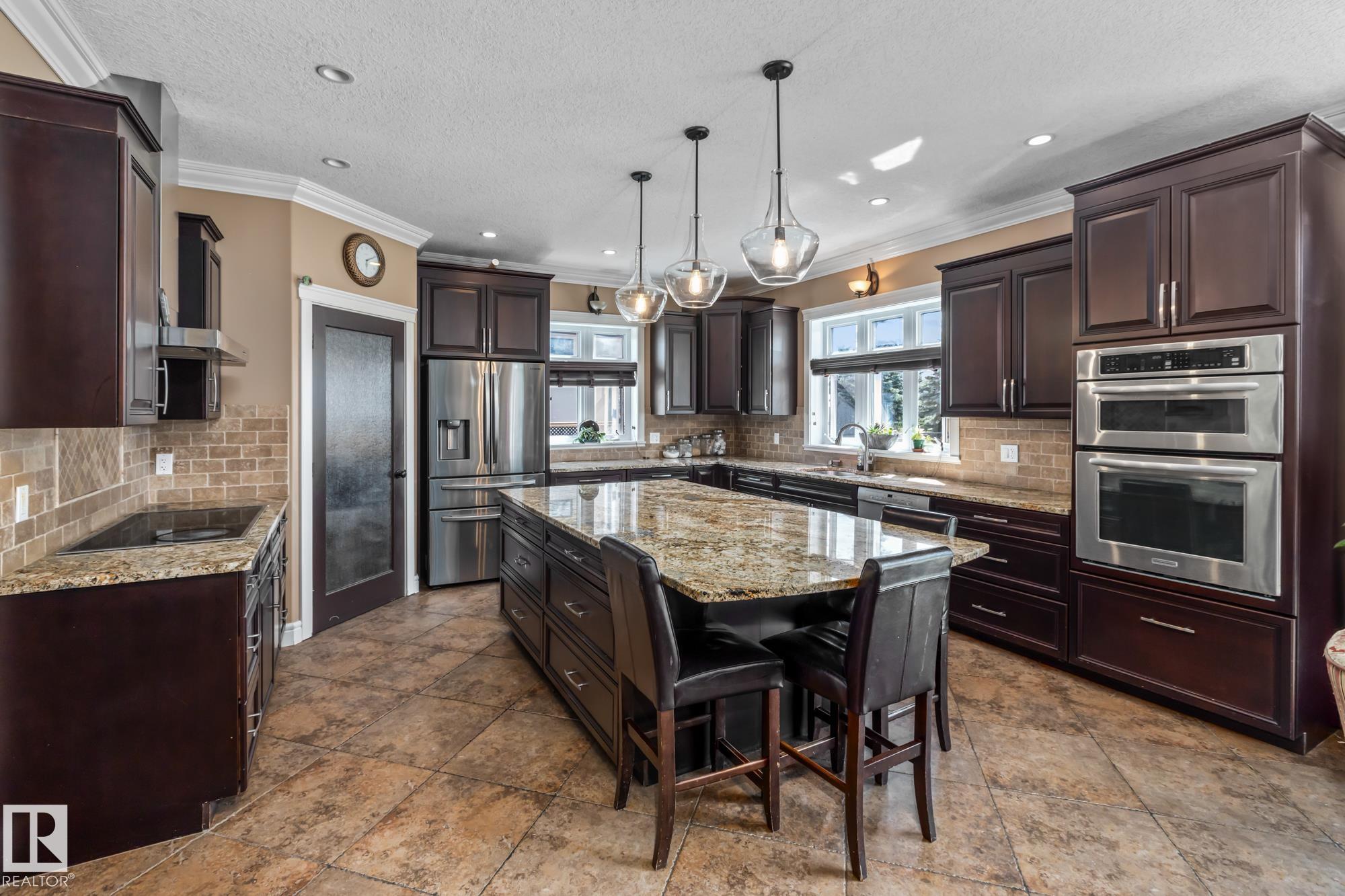 Photo 7 at 577 Manor Pointe Court, Upper Manor Pointe, Rural Sturgeon County