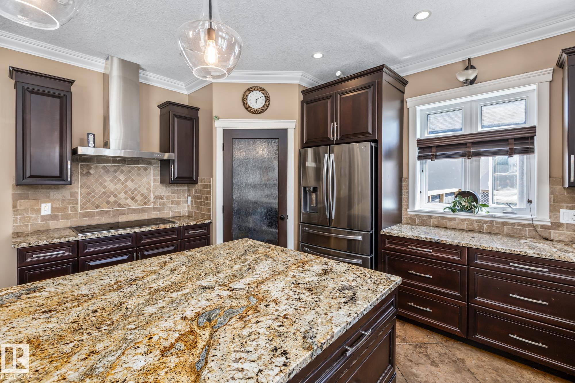 Photo 9 at 577 Manor Pointe Court, Upper Manor Pointe, Rural Sturgeon County
