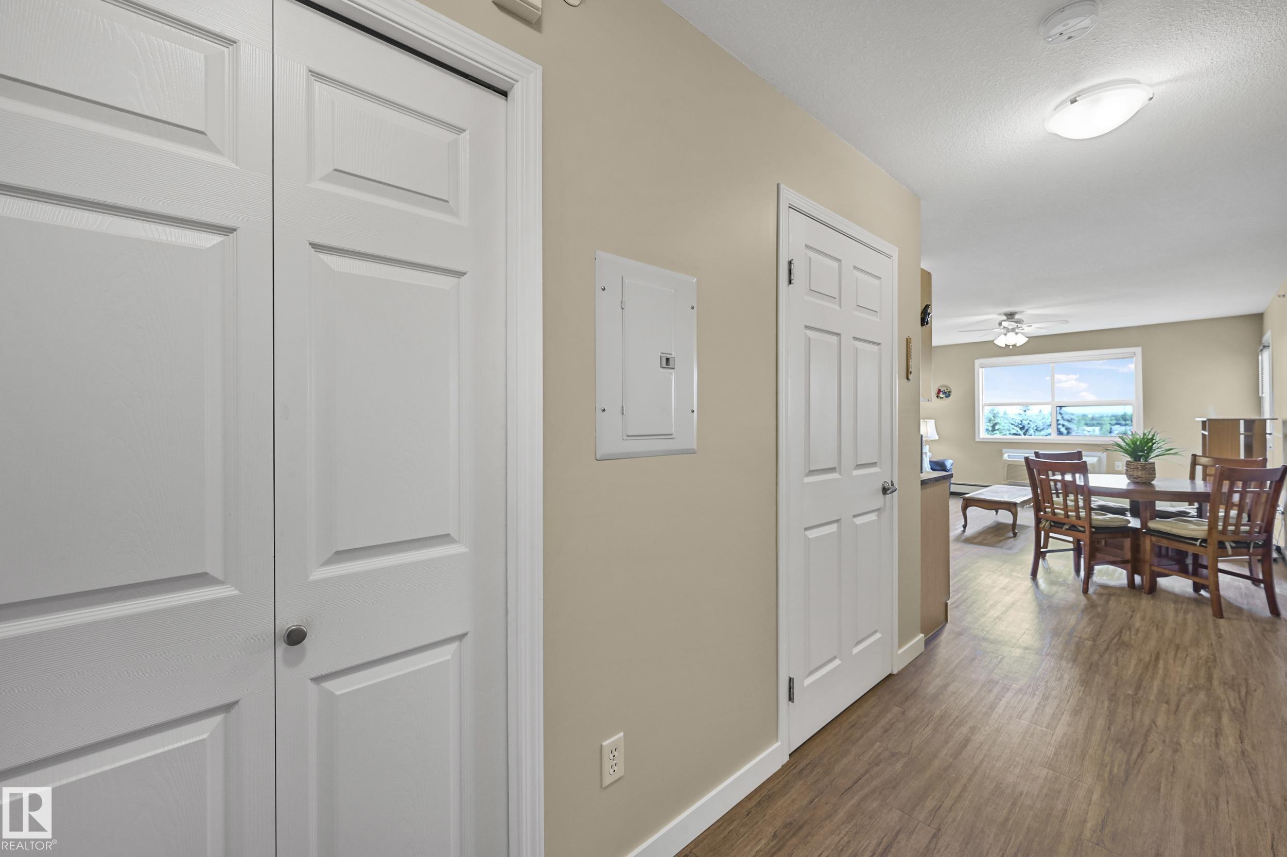Photo 3 at 426 - 8802 Southfort Drive, South Fort, Fort Saskatchewan