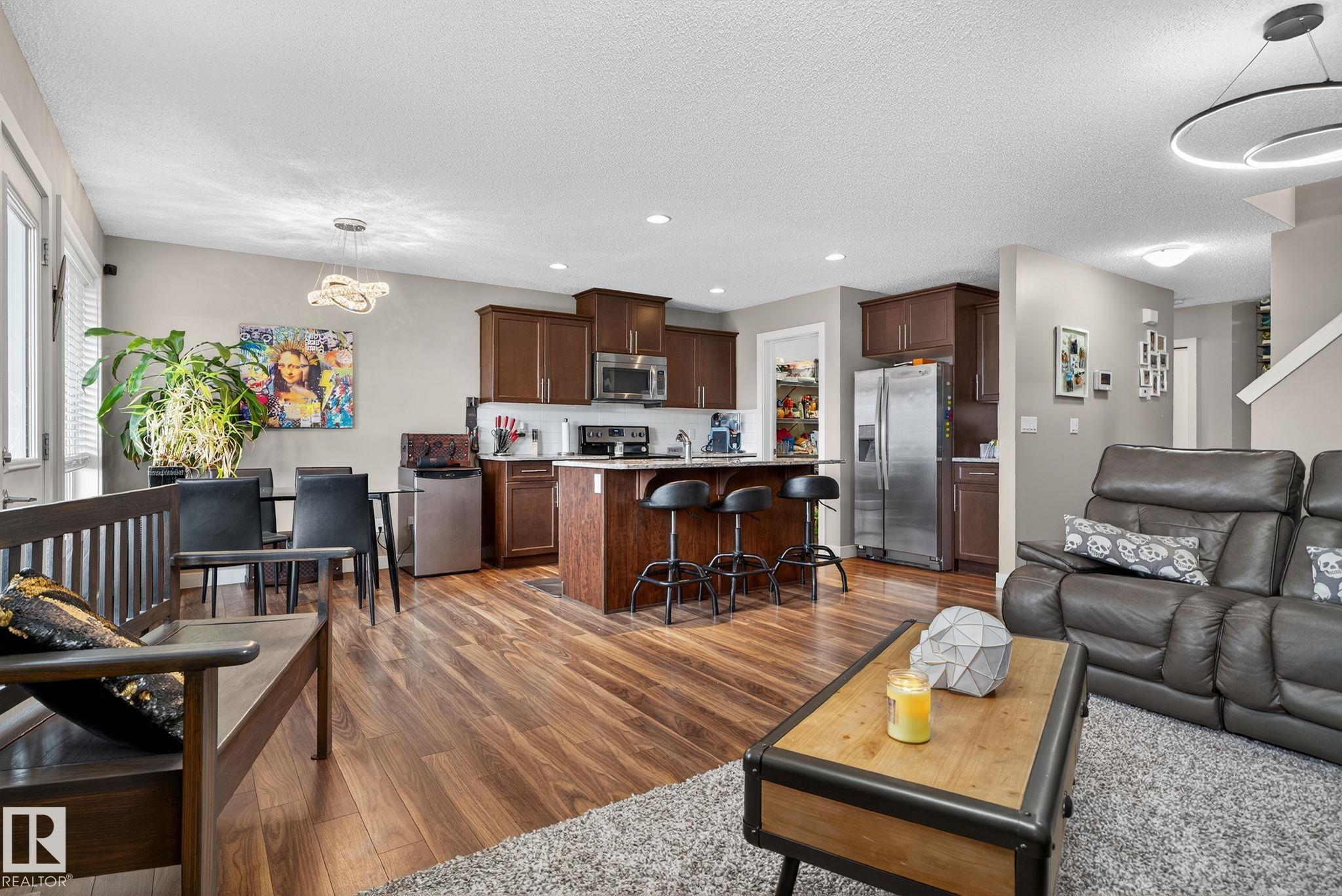 Photo 7 at 5416 67 Street, Eaglemont Heights, Beaumont