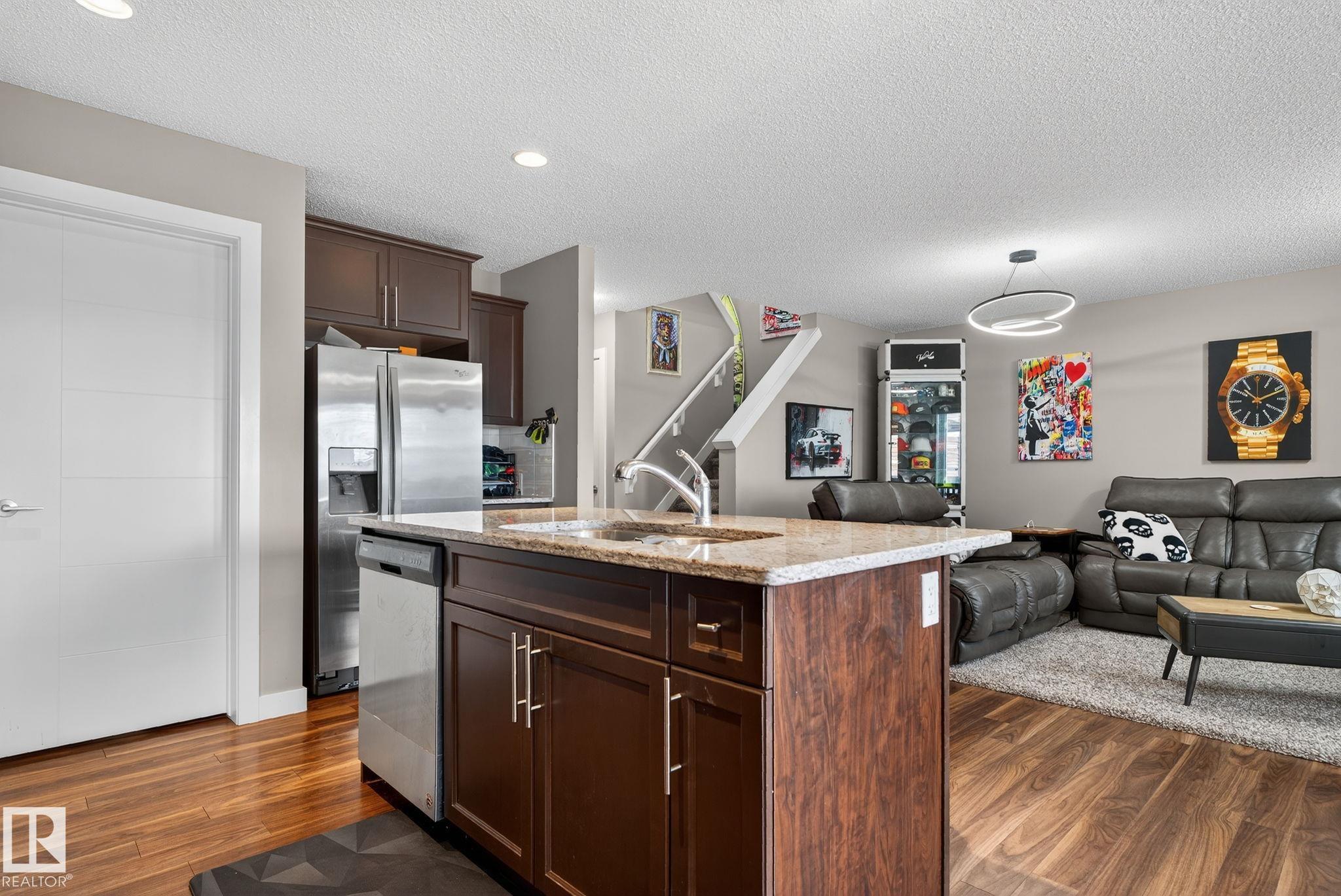 Photo 10 at 5416 67 Street, Eaglemont Heights, Beaumont
