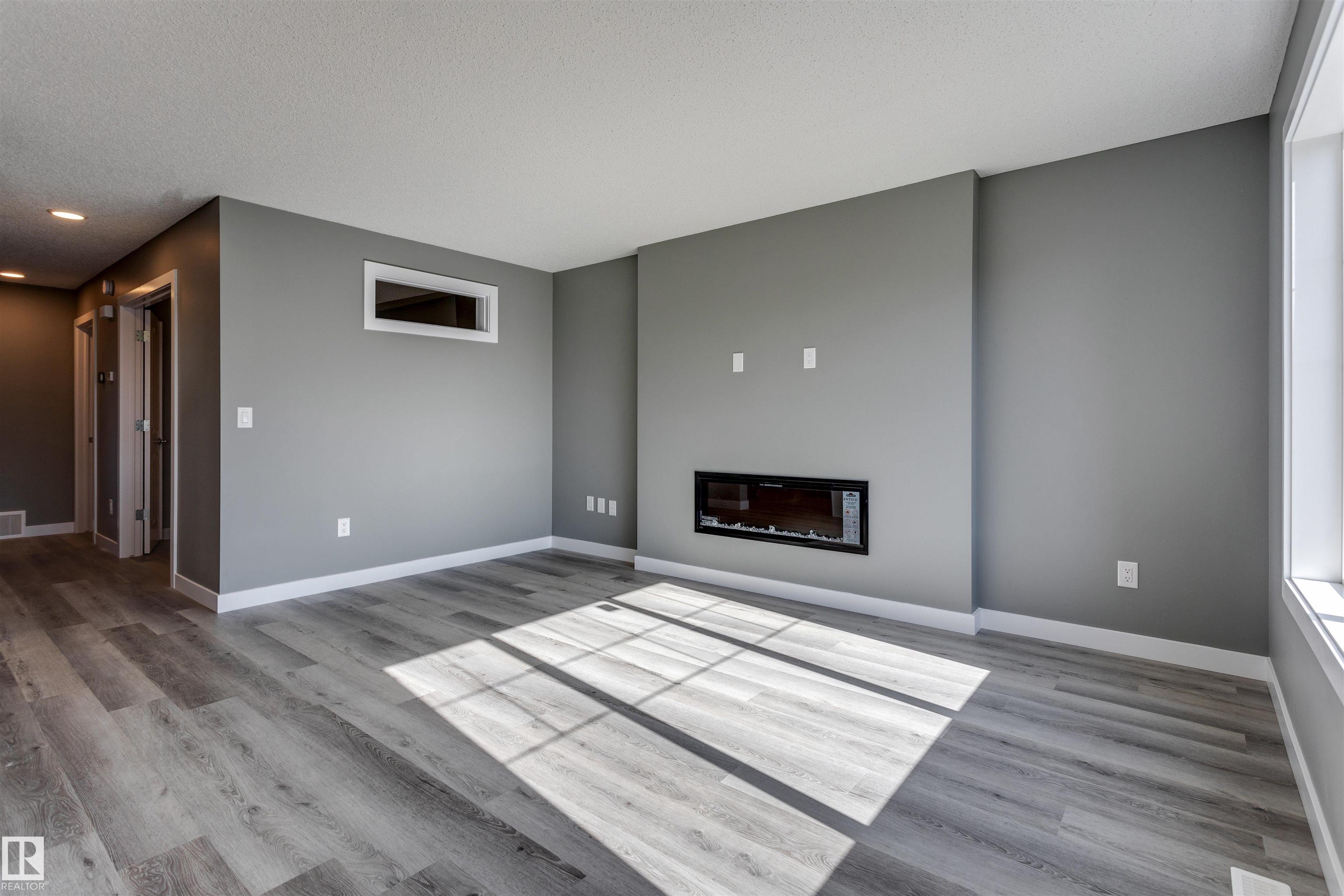 Photo 8 at 7122 52 Avenue, Elan, Beaumont