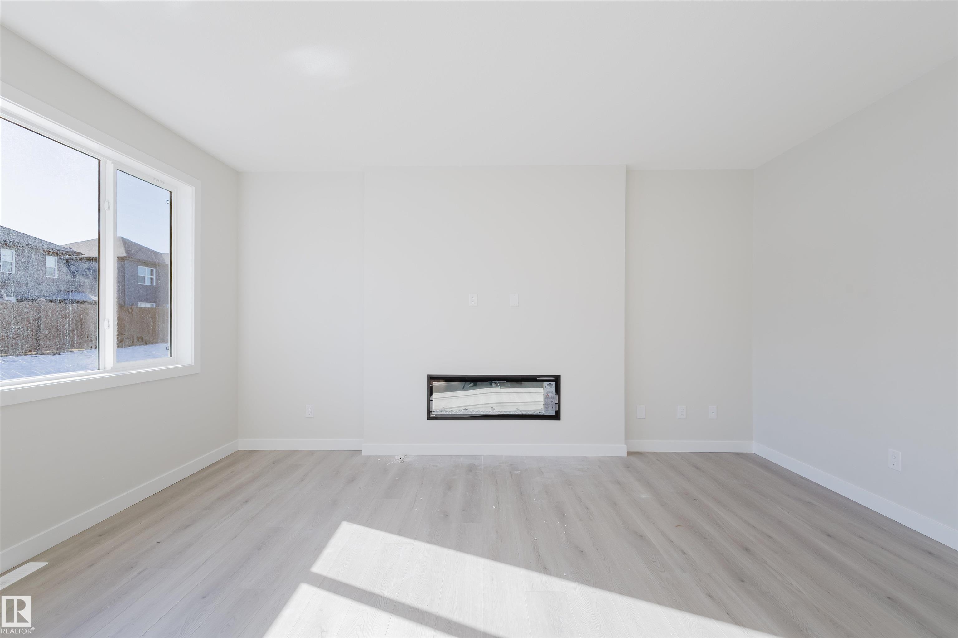 Photo 11 at 5107 71 Street, Elan, Beaumont
