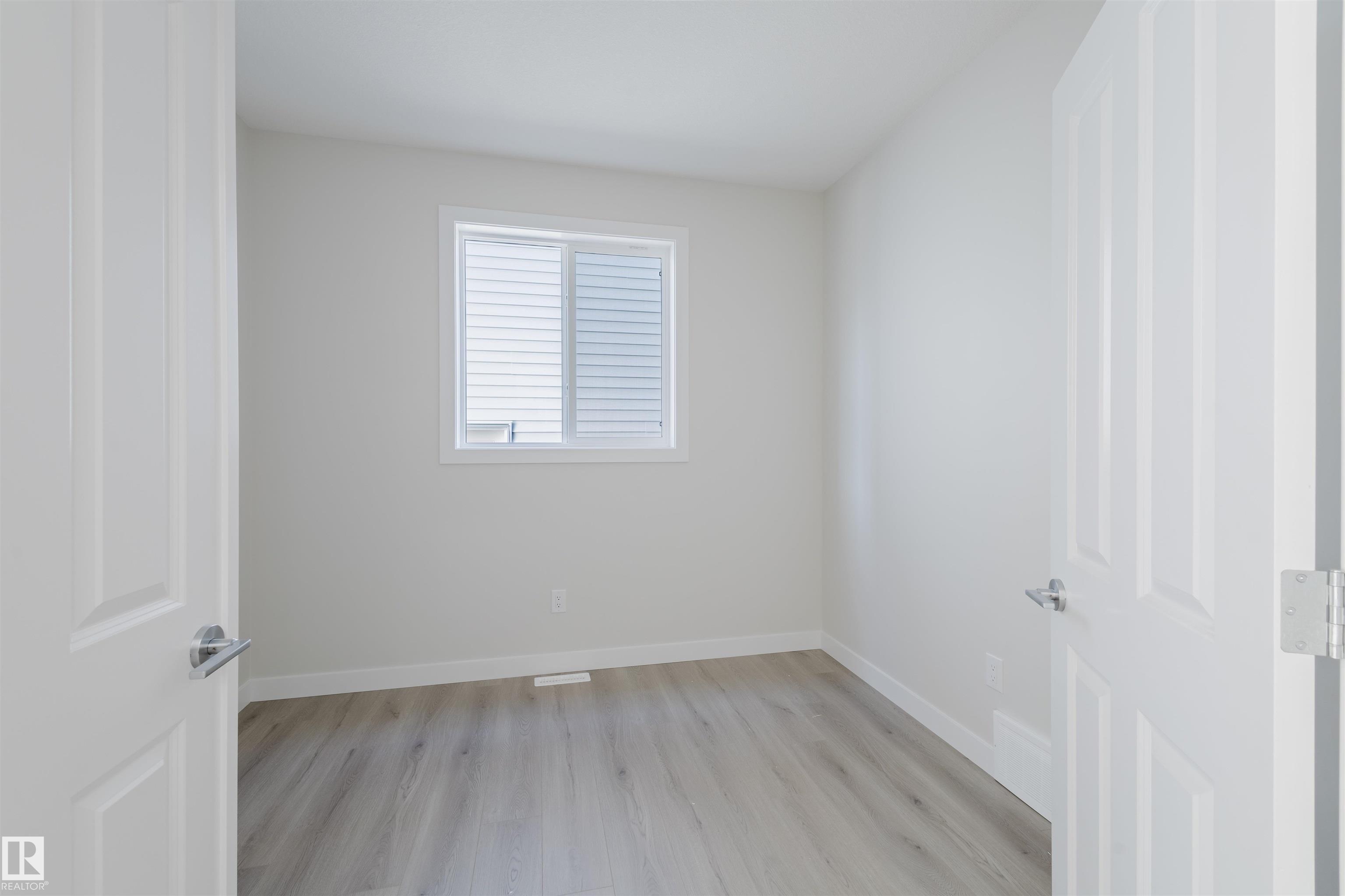Photo 6 at 5107 71 Street, Elan, Beaumont