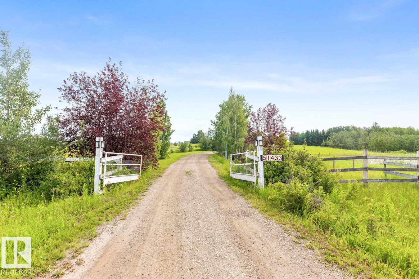 Photo 2 at 51433 Rge Road 232, None, Rural Strathcona County