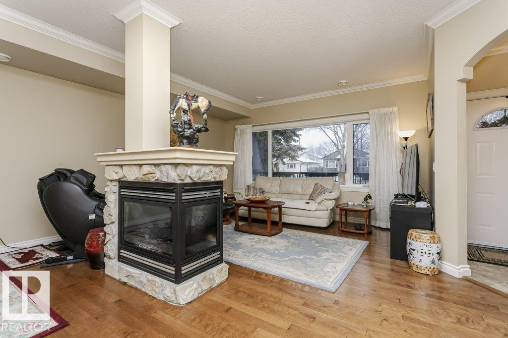 Photo 11 at 10511 76 Street NW, Forest Heights, Edmonton